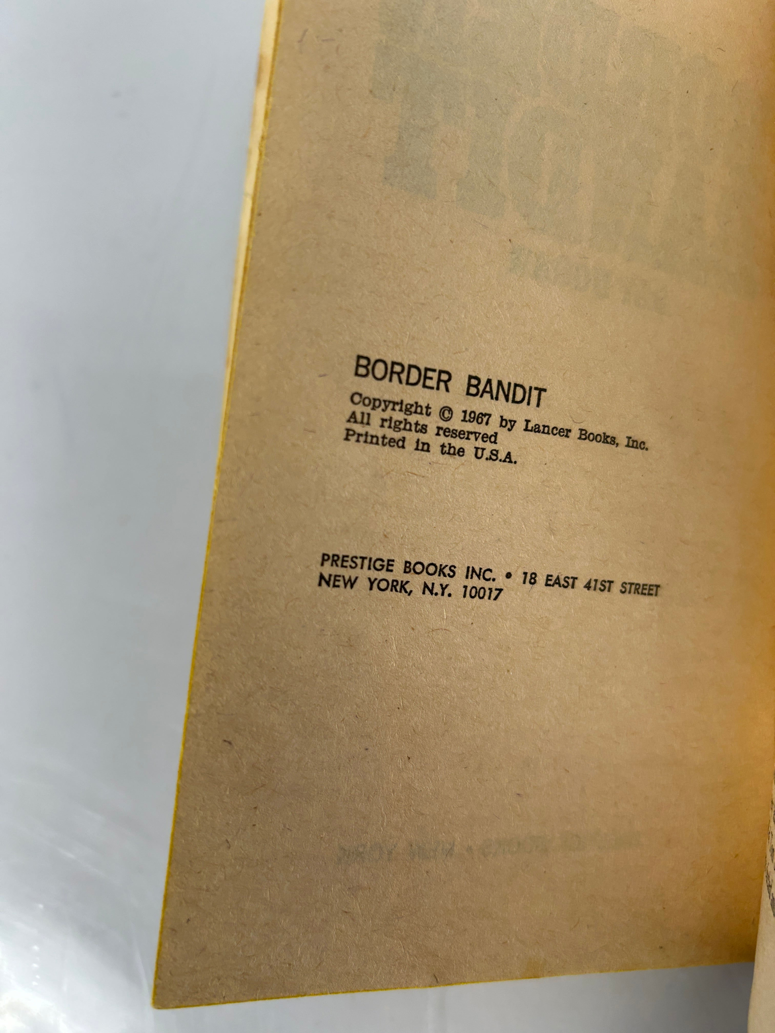 Border Bandit by Ray Hogan 1967 Vintage Paperback Magnum Books Western SC