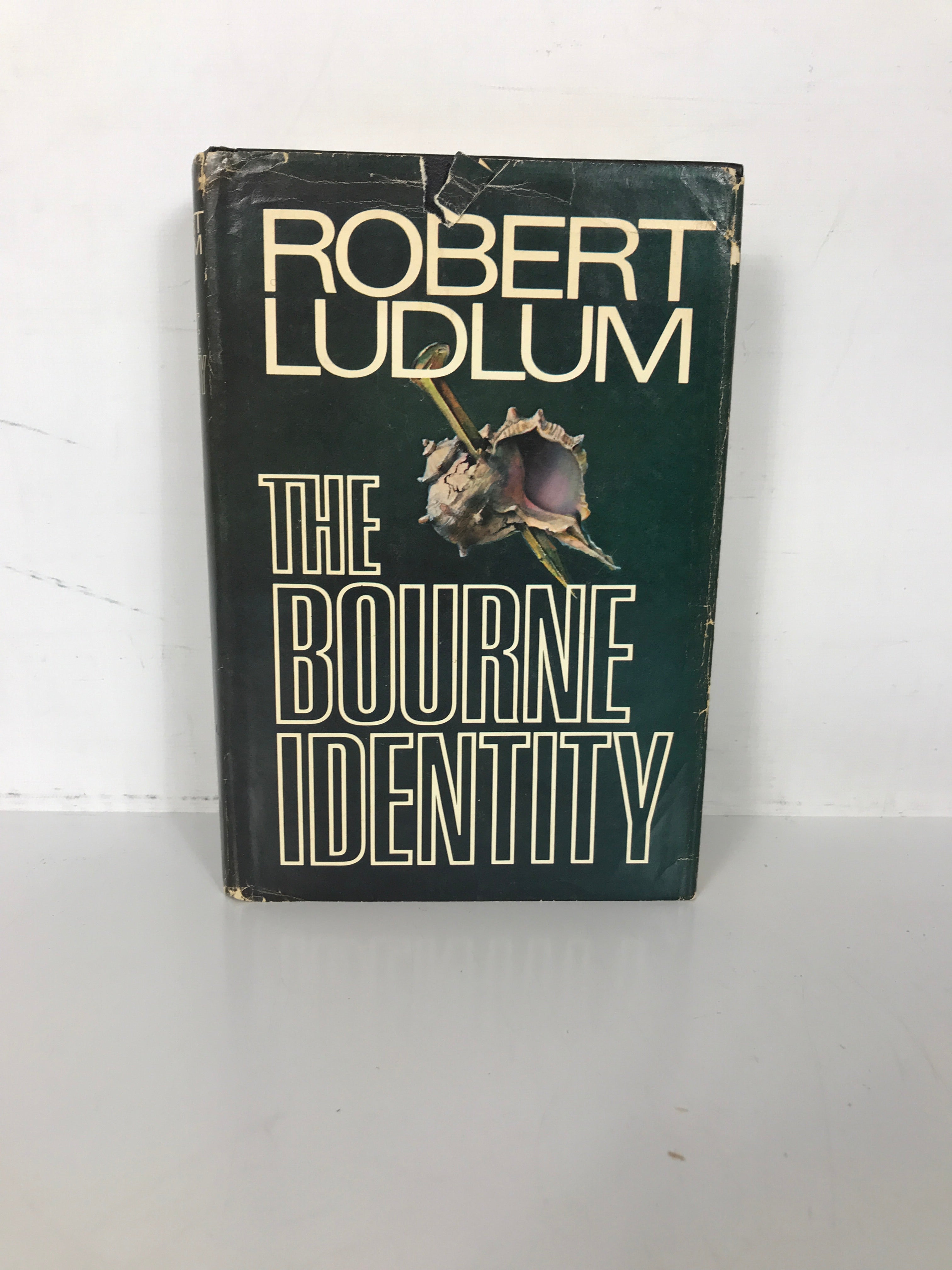 The Bourne Identity by Robert Ludlum 1980 Book Club Edition HC DJ