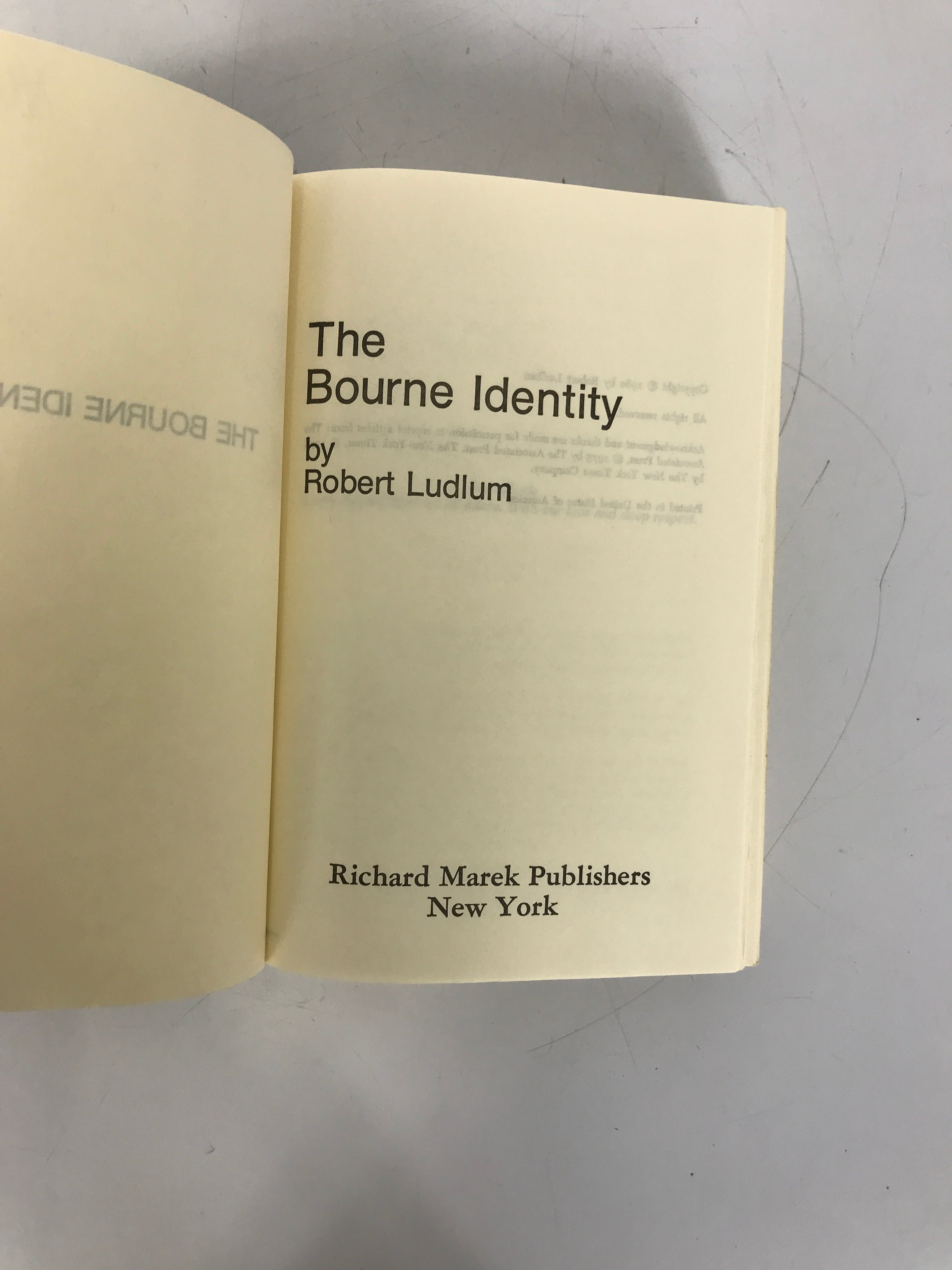 The Bourne Identity by Robert Ludlum 1980 Book Club Edition HC DJ