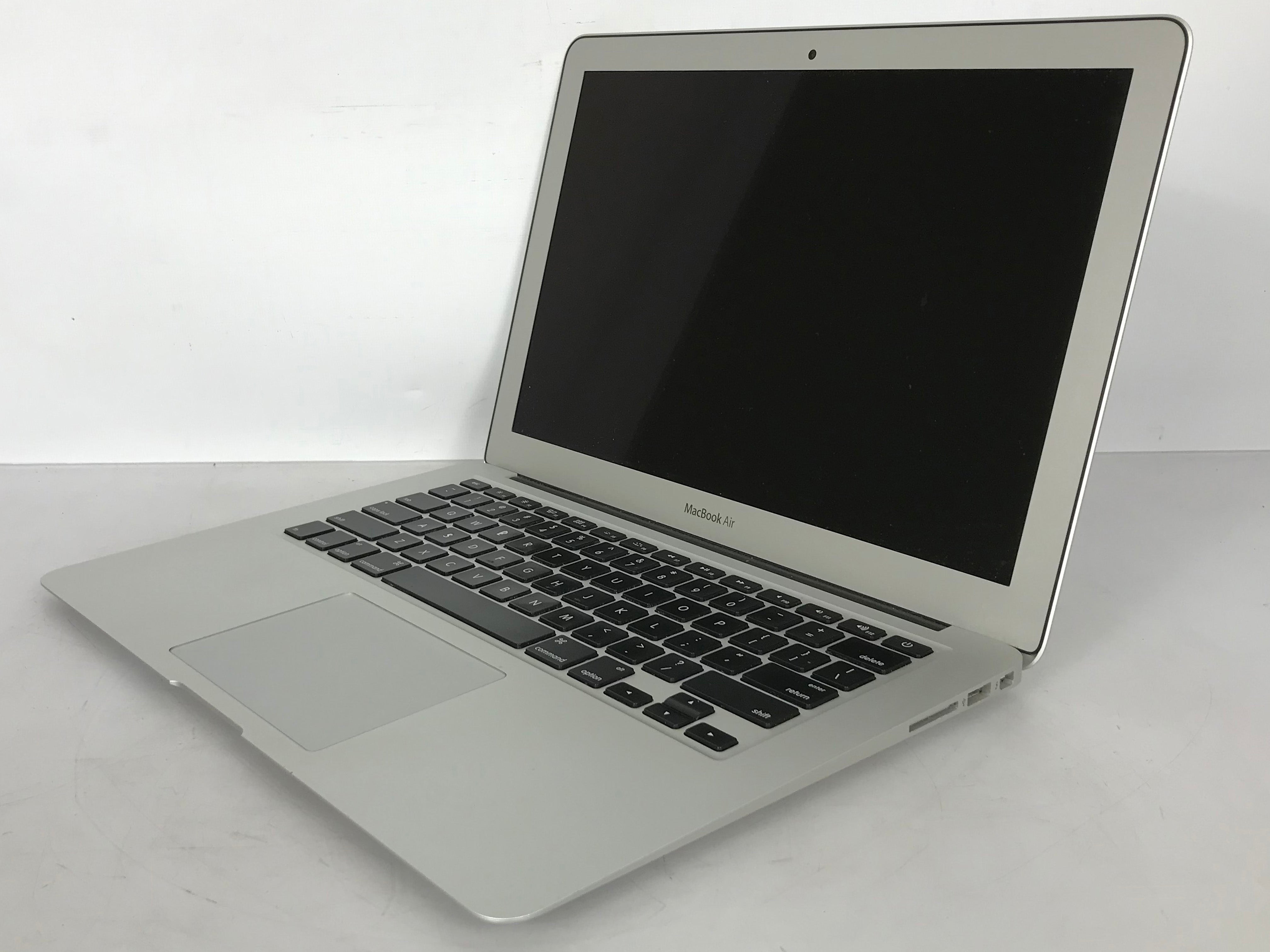 Apple MacBook Air Early-2015 13.3