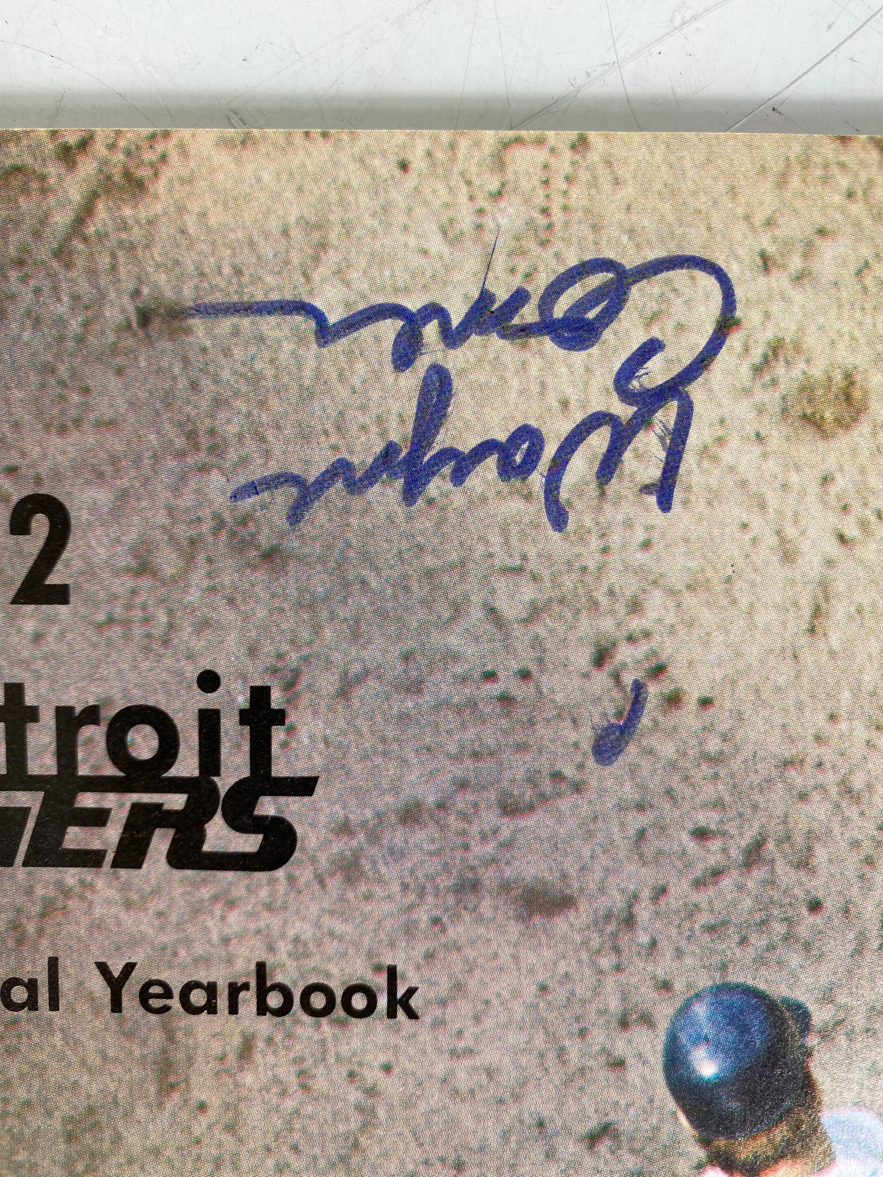 Lot of 5 Detroit Tigers Yearbooks with Autographs