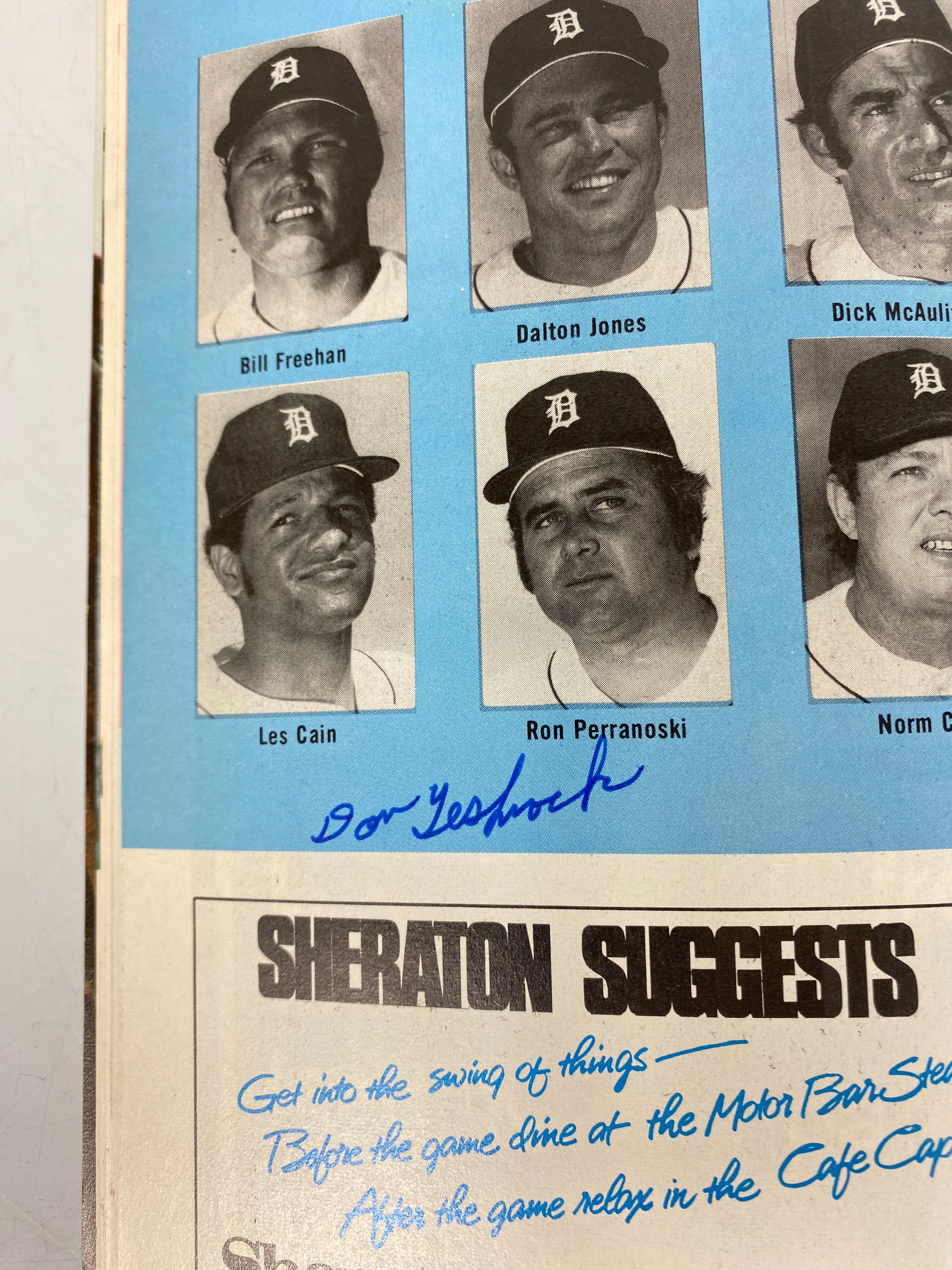 Lot of 5 Detroit Tigers Yearbooks with Autographs