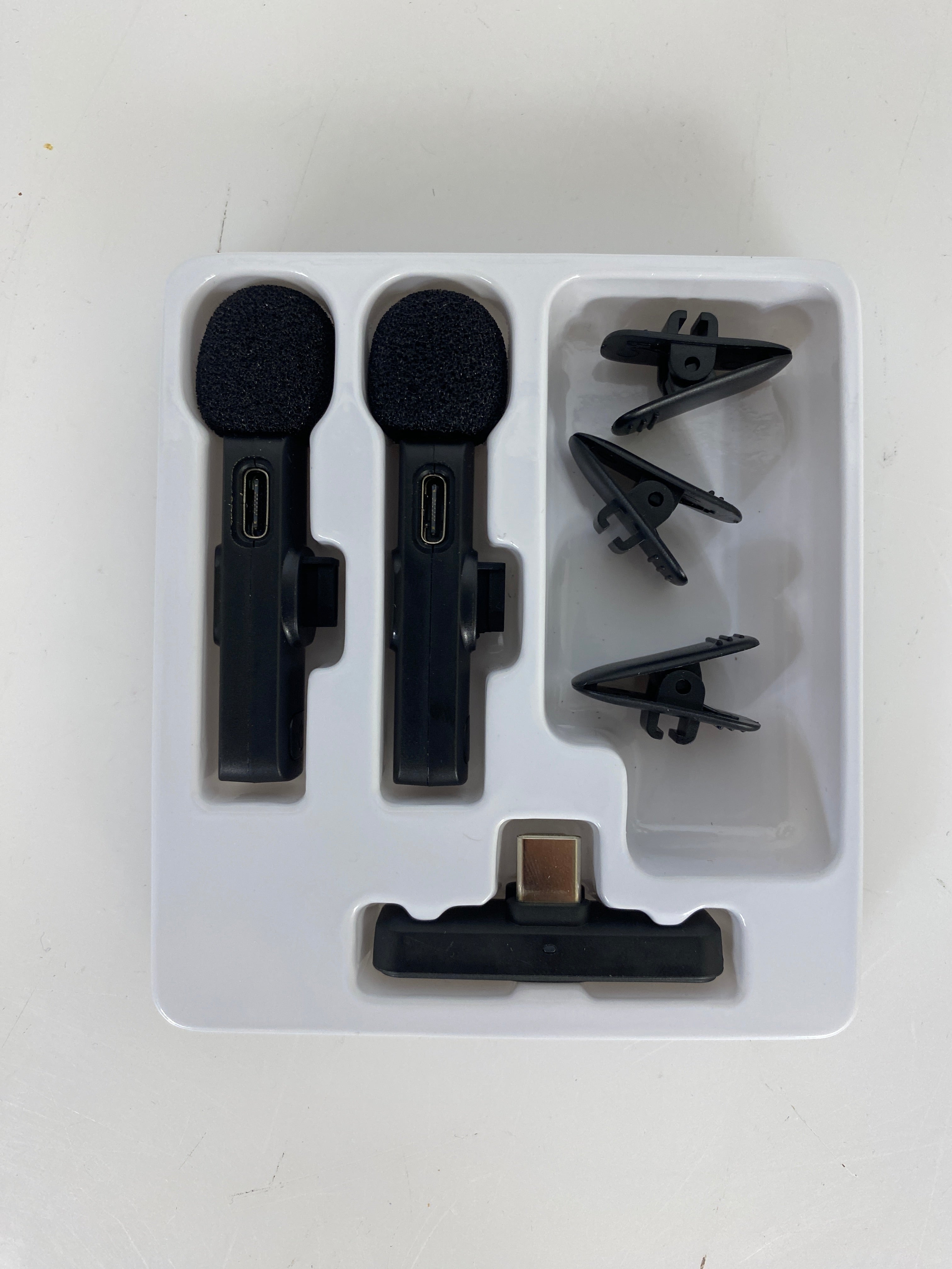 MAYBESTA Wireless Mini Microphone for iPhone and Android