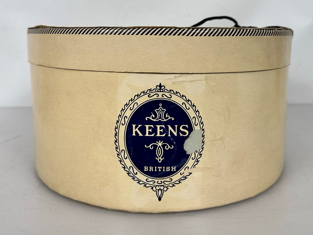 Vintage Keens British Hats Cream Hat Box – MSU Surplus Store