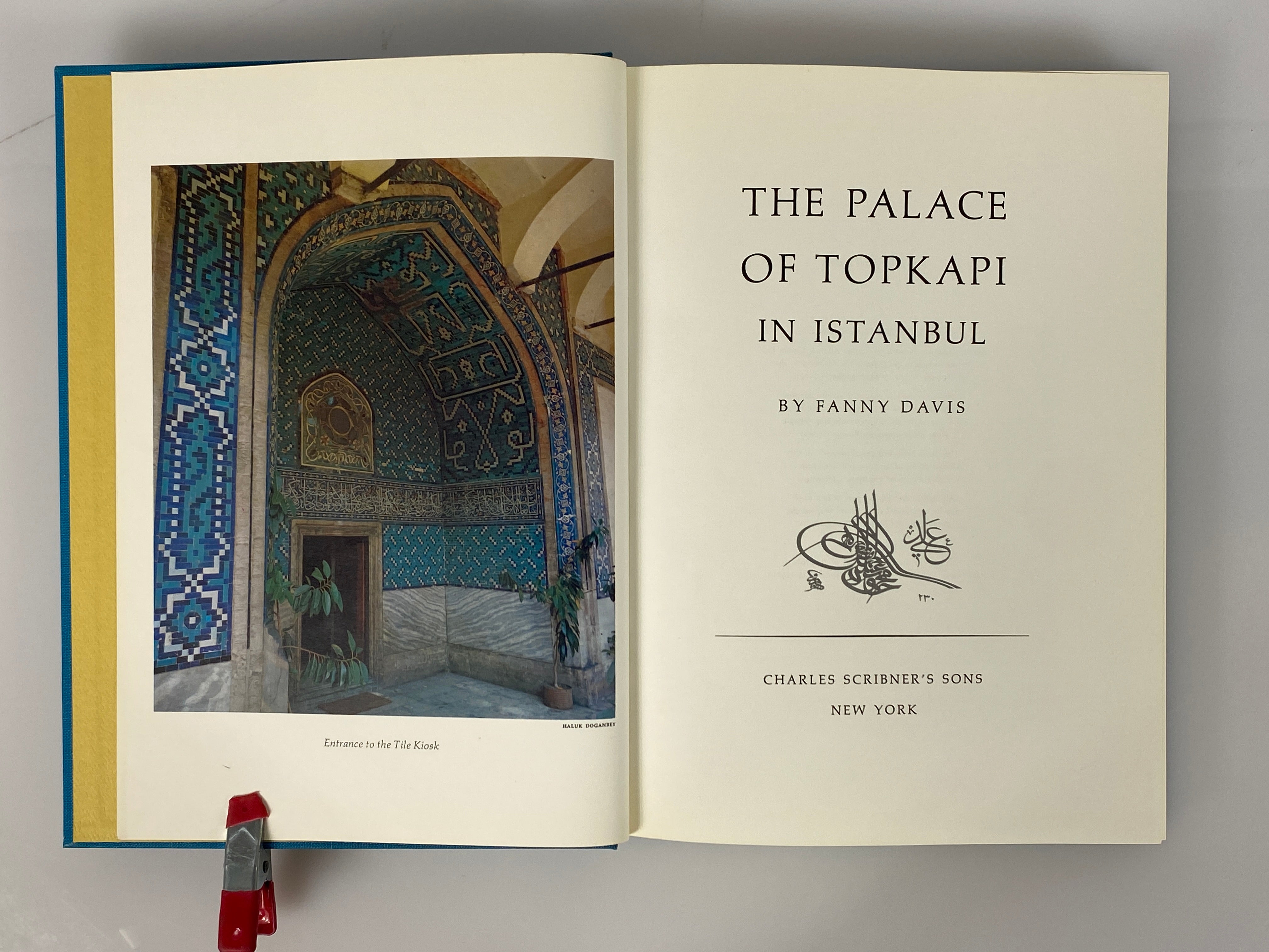 The Palace of Topkapi in Istanbul by Fanny Davis 1970 First Ed HC DJ