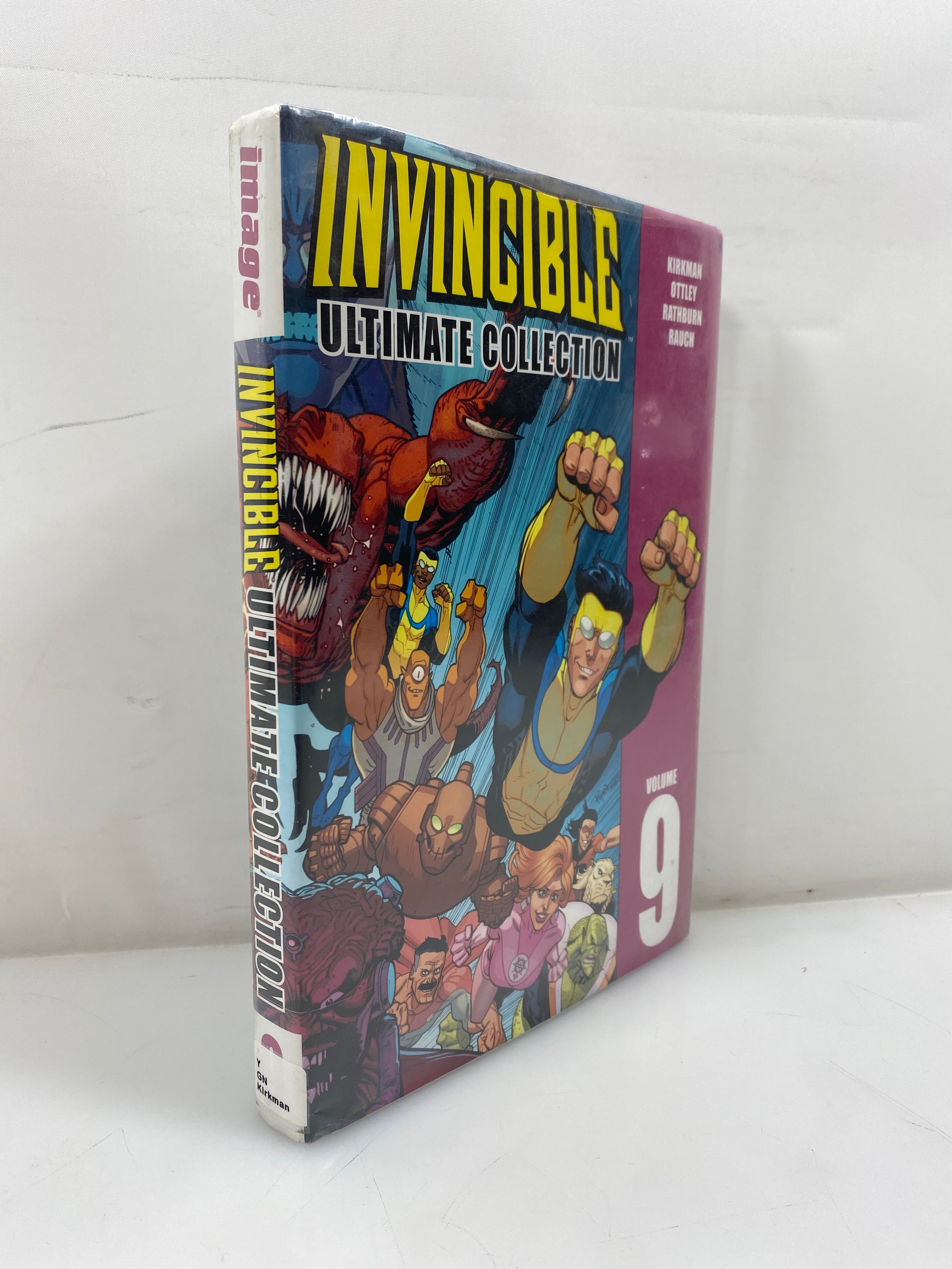 Invincible Ultimate Collection Vol. 9 Ex-library 2021 HCDJ