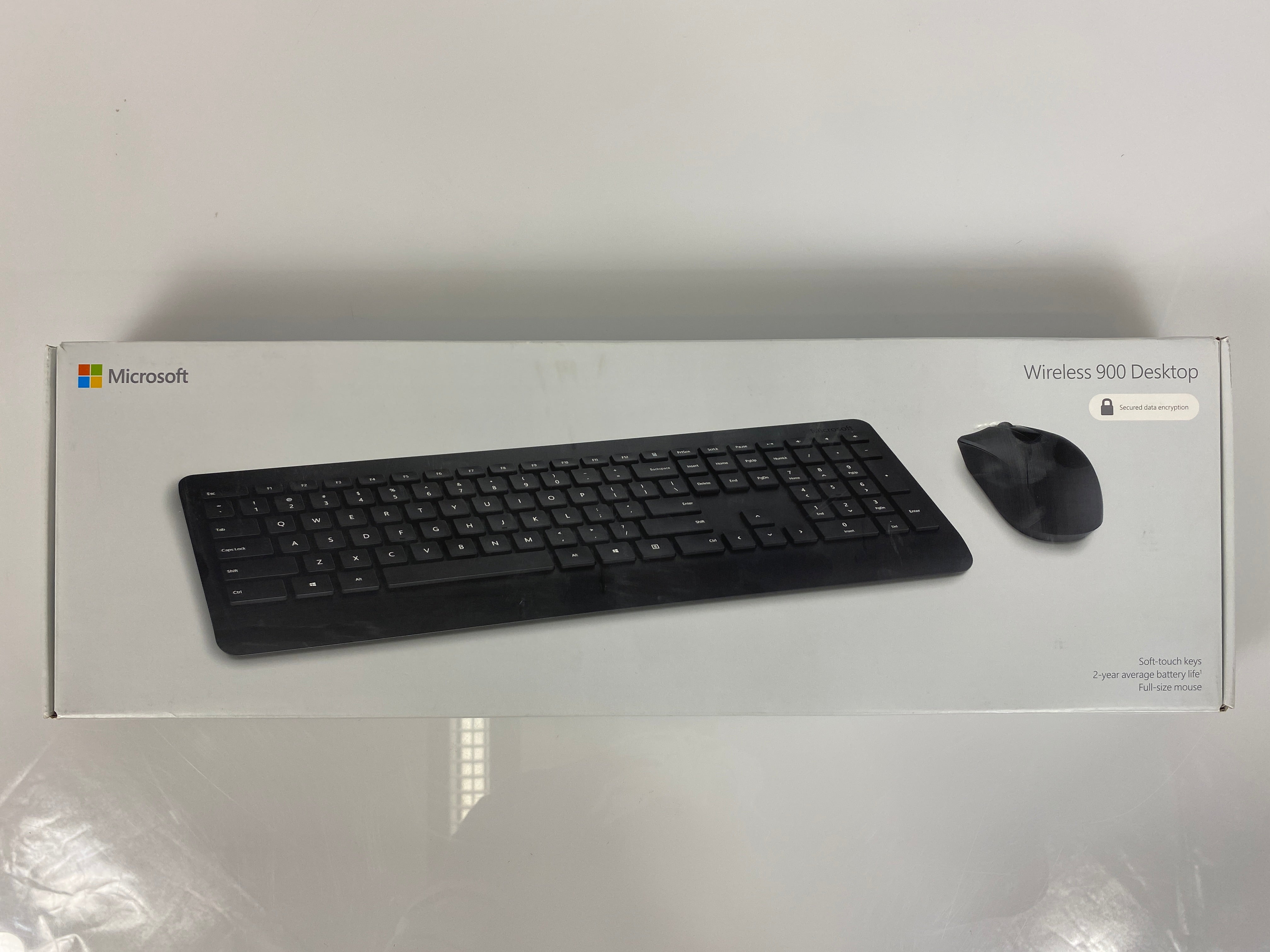 Microsoft Wireless 900 Desktop Full-Size Mouse and Keyboard Bundle *New*