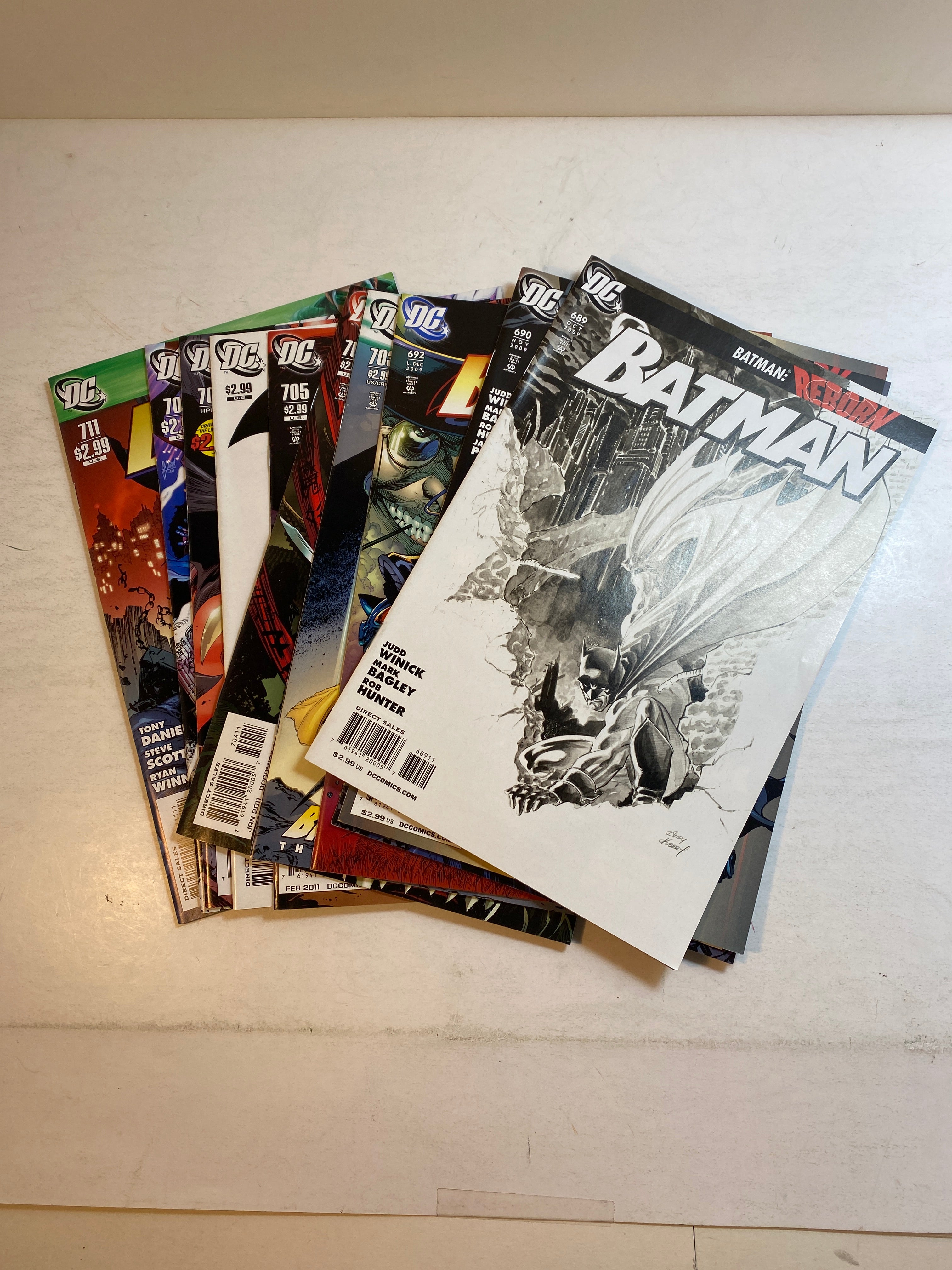 Lot of 11 Batman 2009-2011 DC Comics