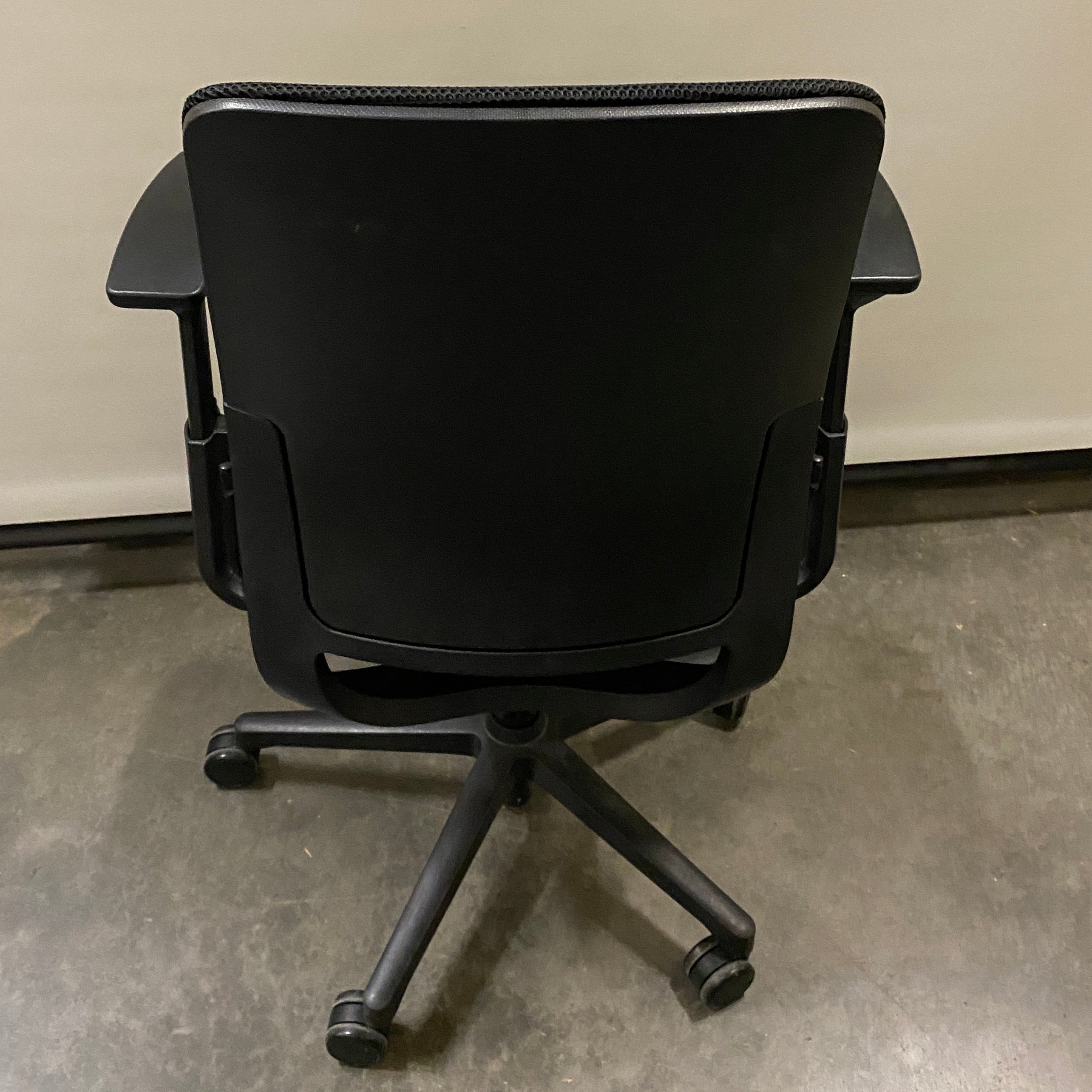 Steelcase #4821418 Black Mesh Adjustable Office Chair