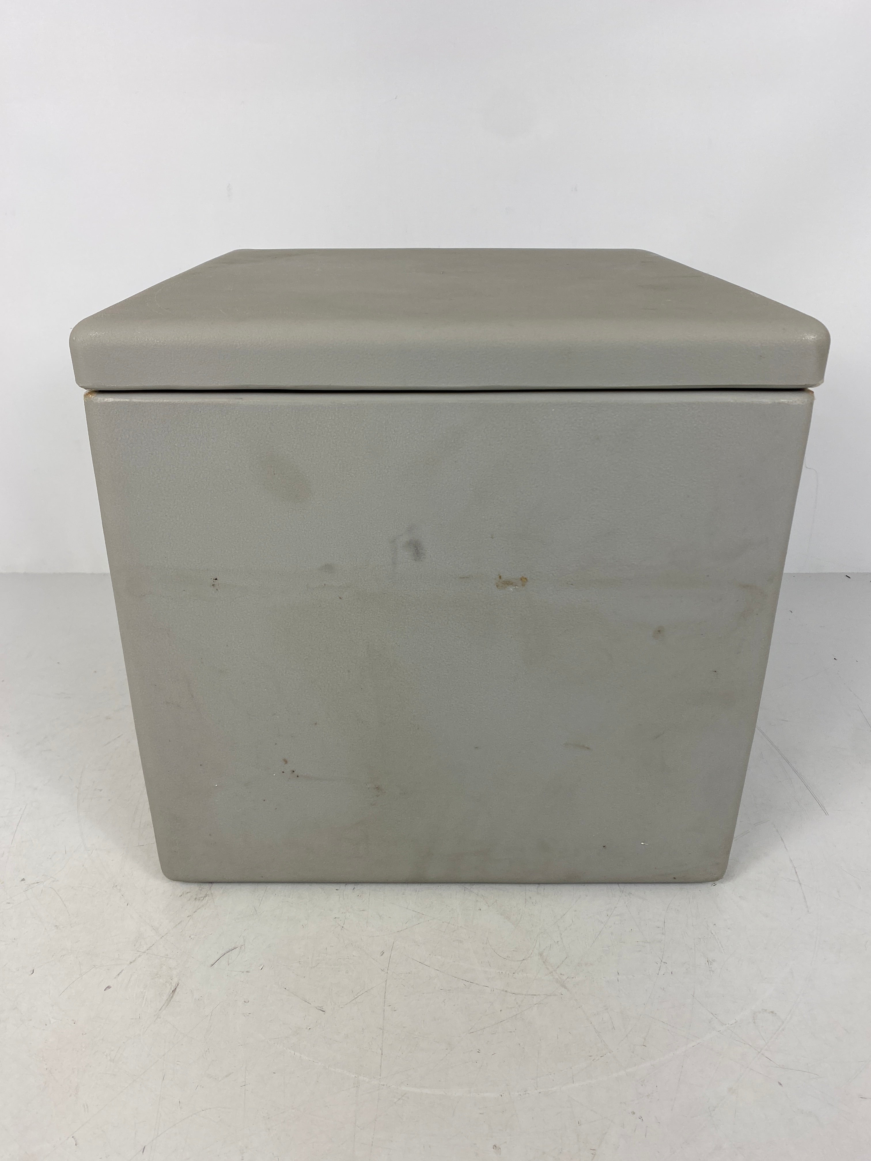 Thermo Safe Brand Model 304 Polyfoam Lab Cooler