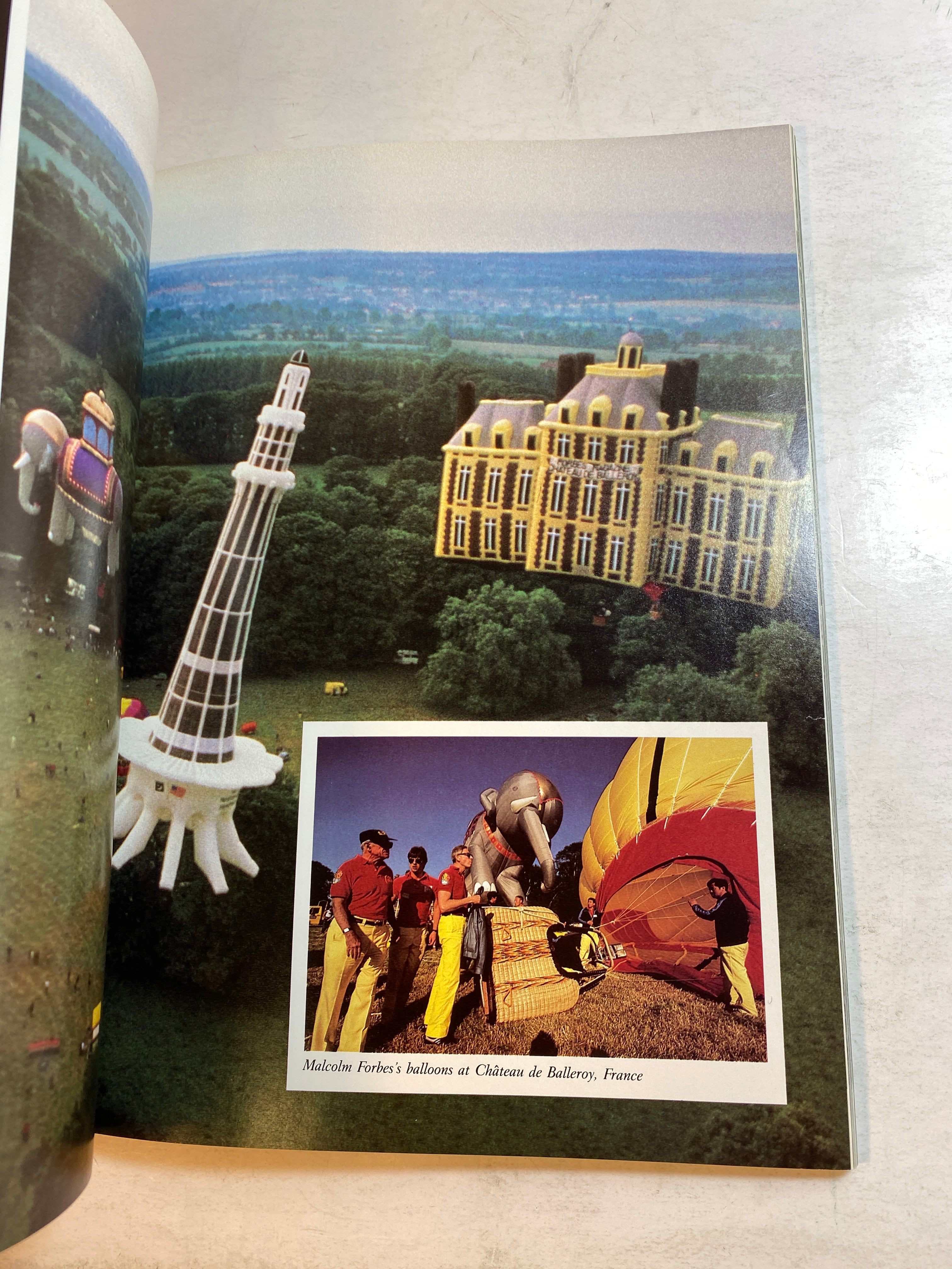 Robin Leach Lifestyles of the Rich and Famous SC 1986 *Signed*