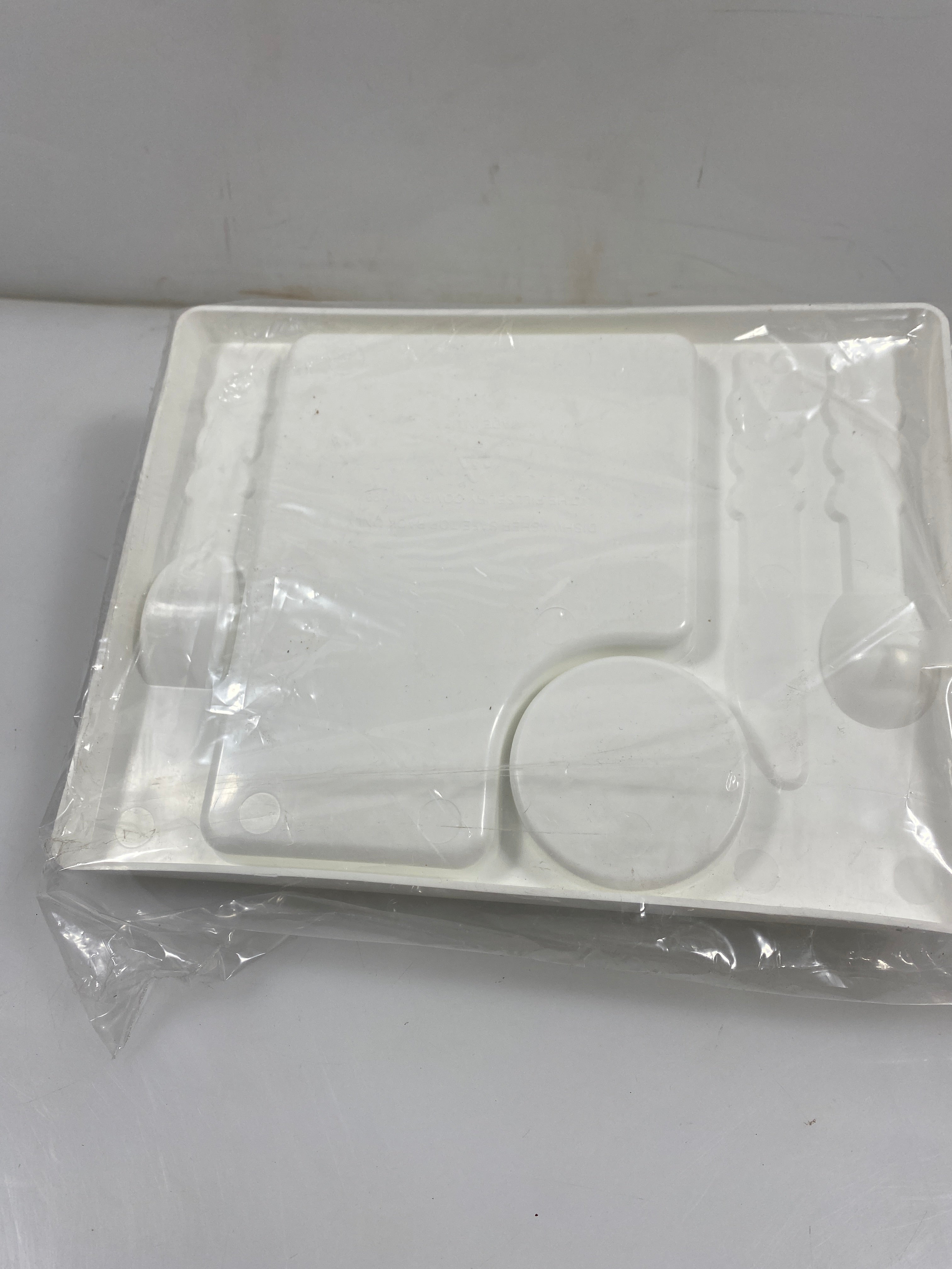 1991 Pillsbury Poppin Fresh Doughboy Plastic Child Dinner Tray *New*