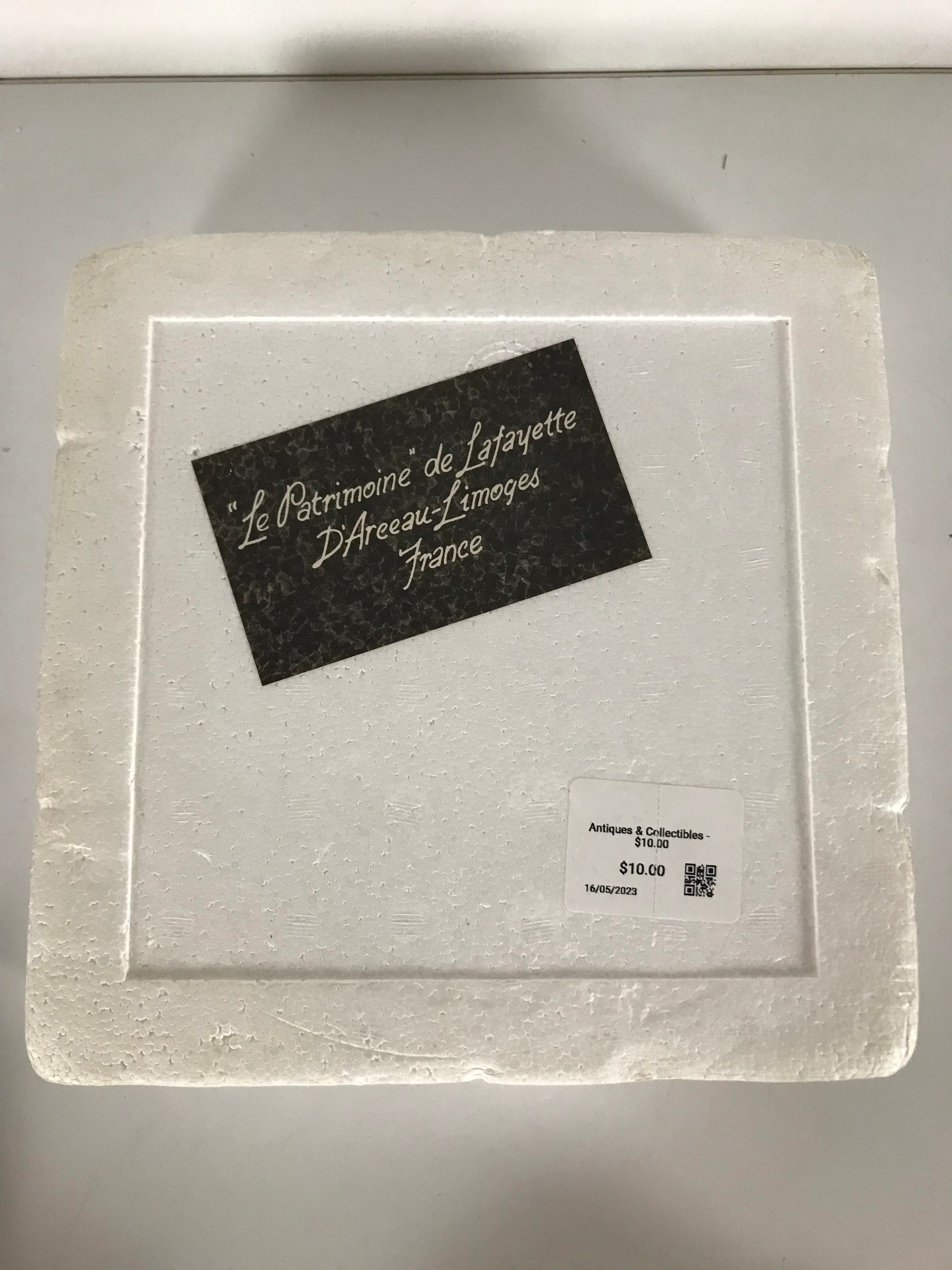 Henri D'Arceau-Limoges "'Le Patrimoine' de Lafayette" Plate