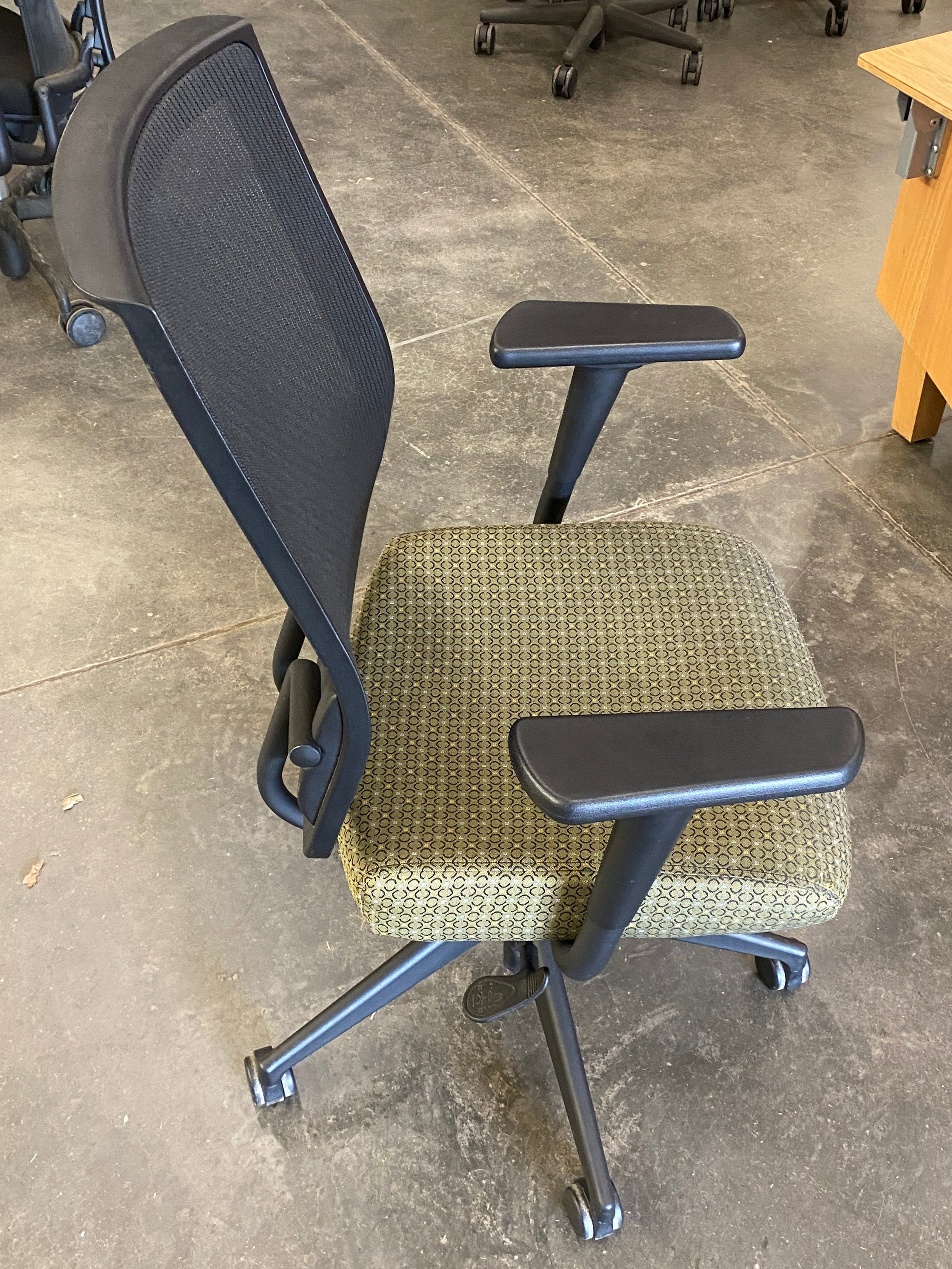 SitOnIt Seating Rolling Green Patterned Office Chair