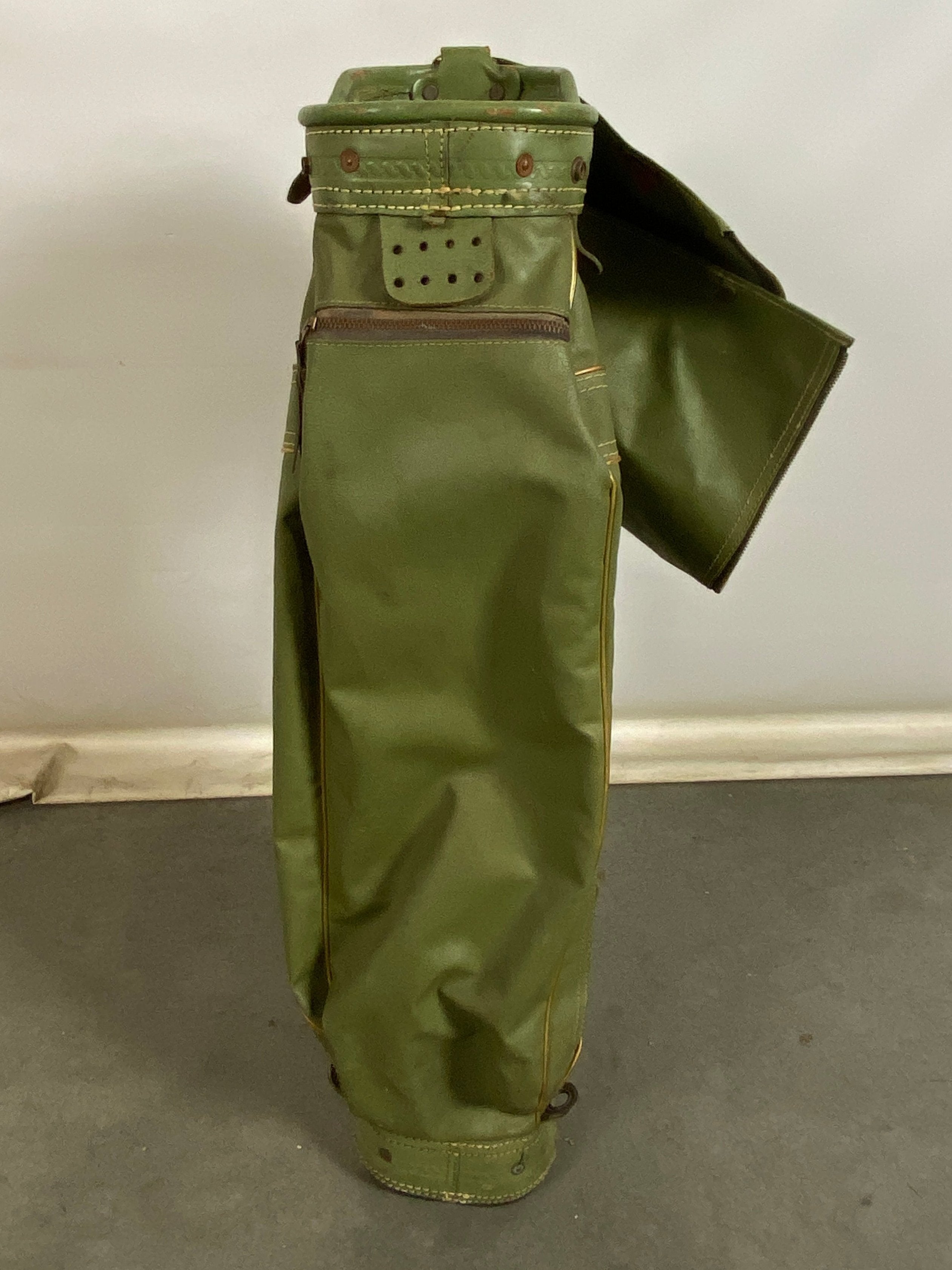 Vintage Green MacGregor Golf Bag with Cover