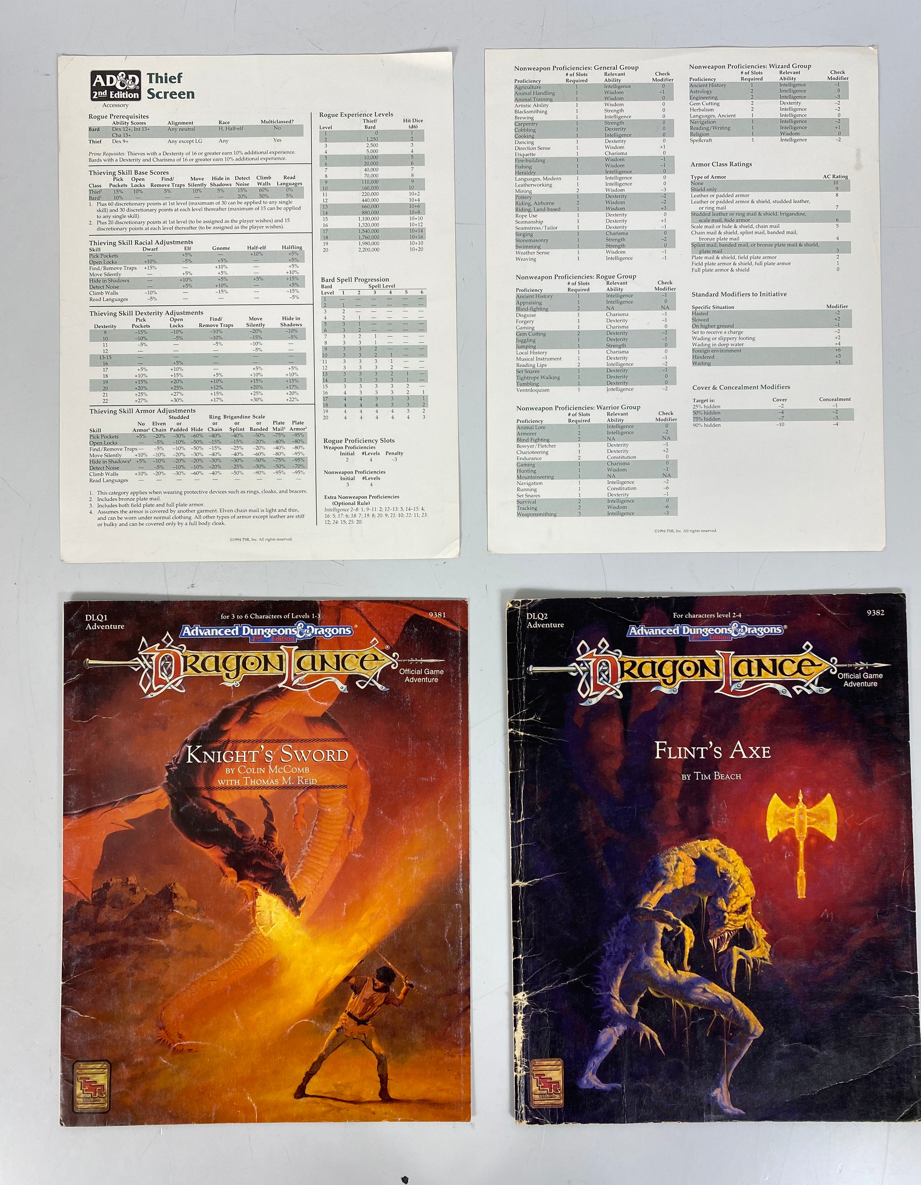 Dungeons and Dragons Lot of Books/Screens