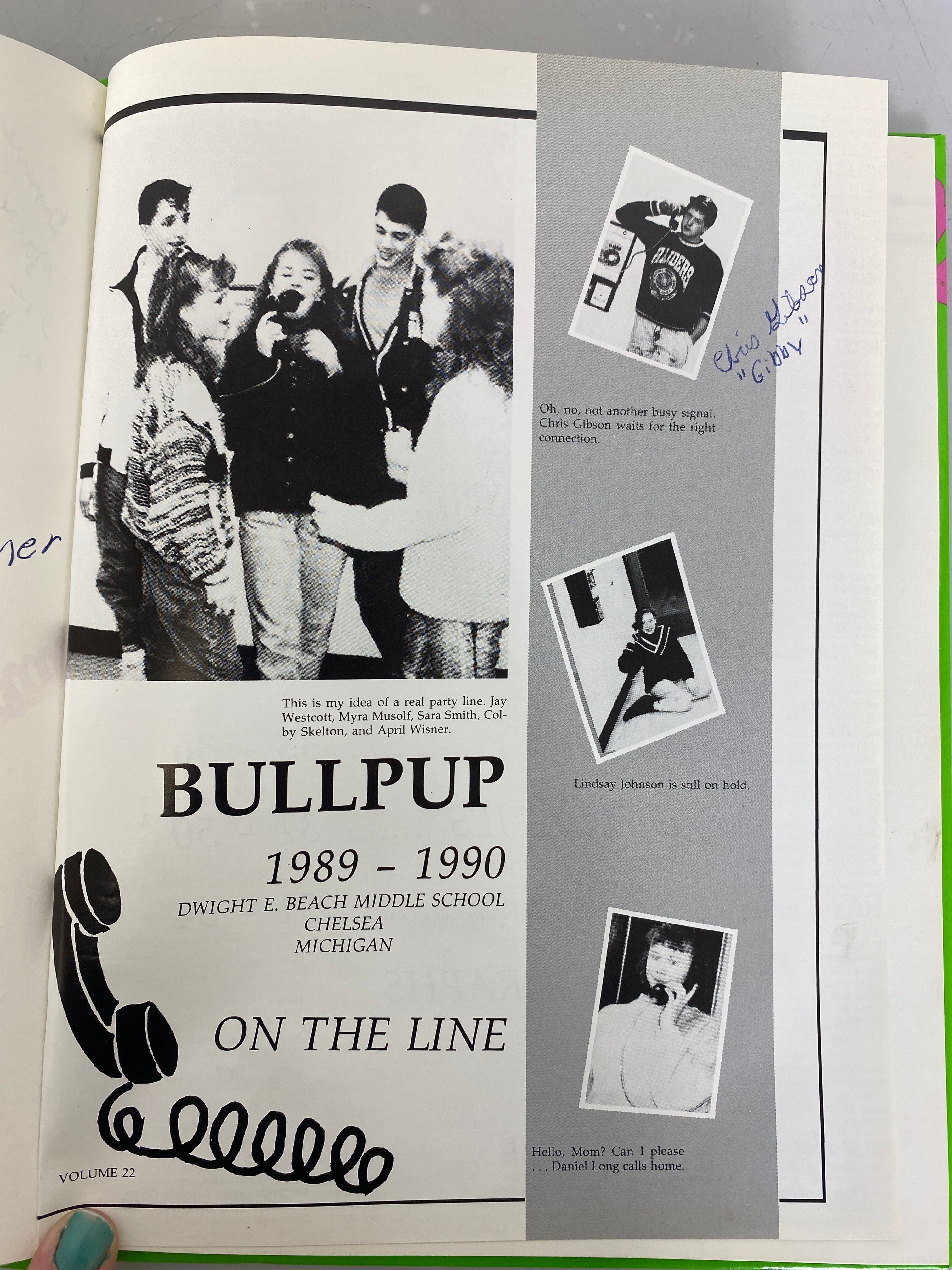 1990 Dwight E Beach Middle School Yearbook Chelsea Michigan Bullpup