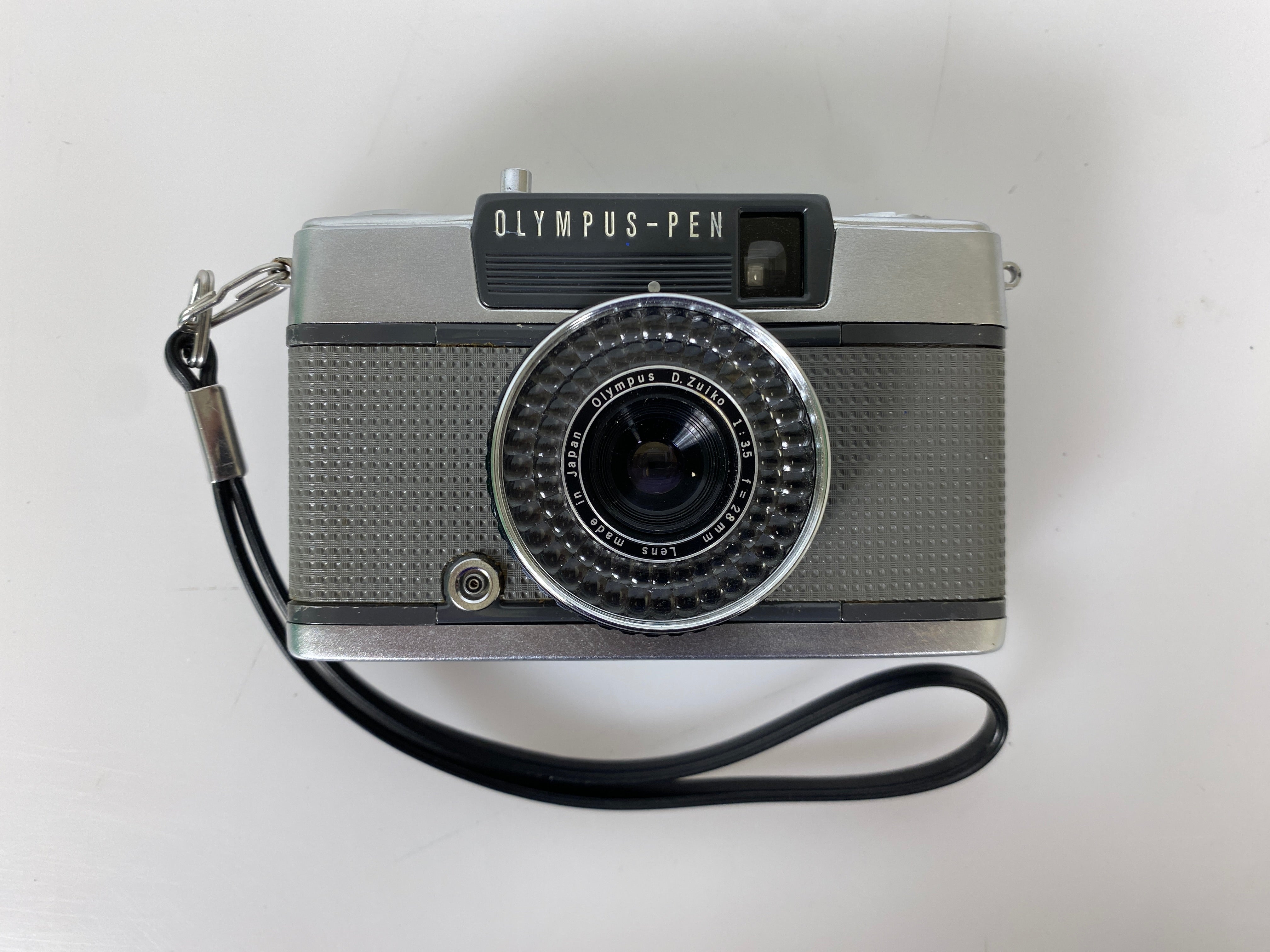 Vintage Olympus Pen EE-2 Half-Frame Camera