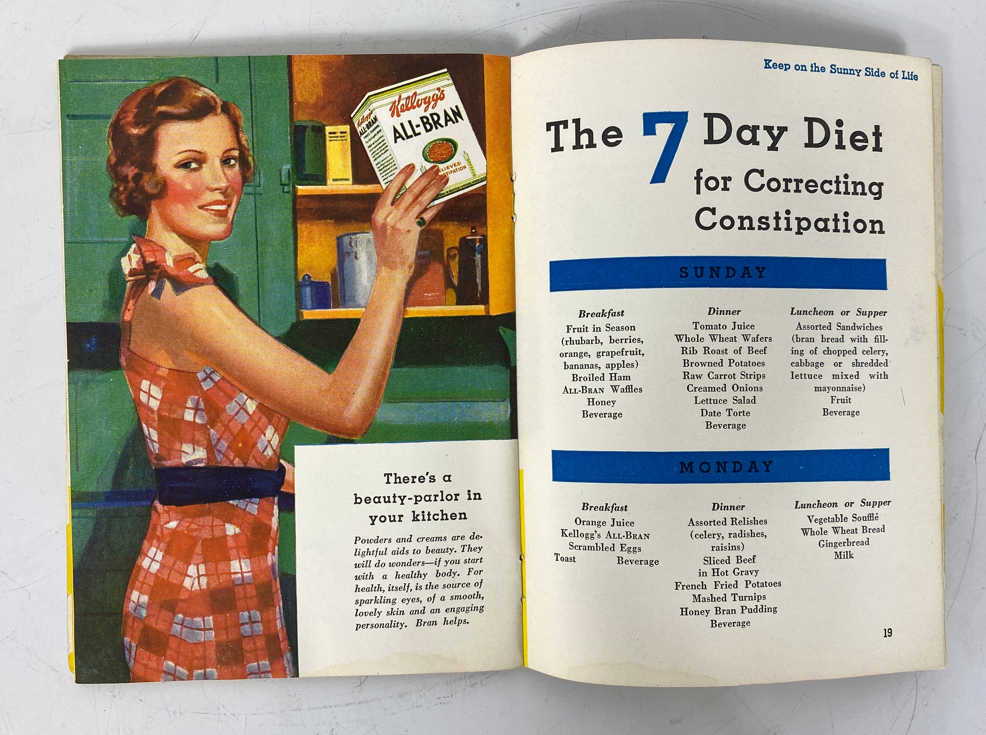 Lot of Vtg Kellogg Co Booklets incl Healthful Living/Keep on the Sunny Side SC
