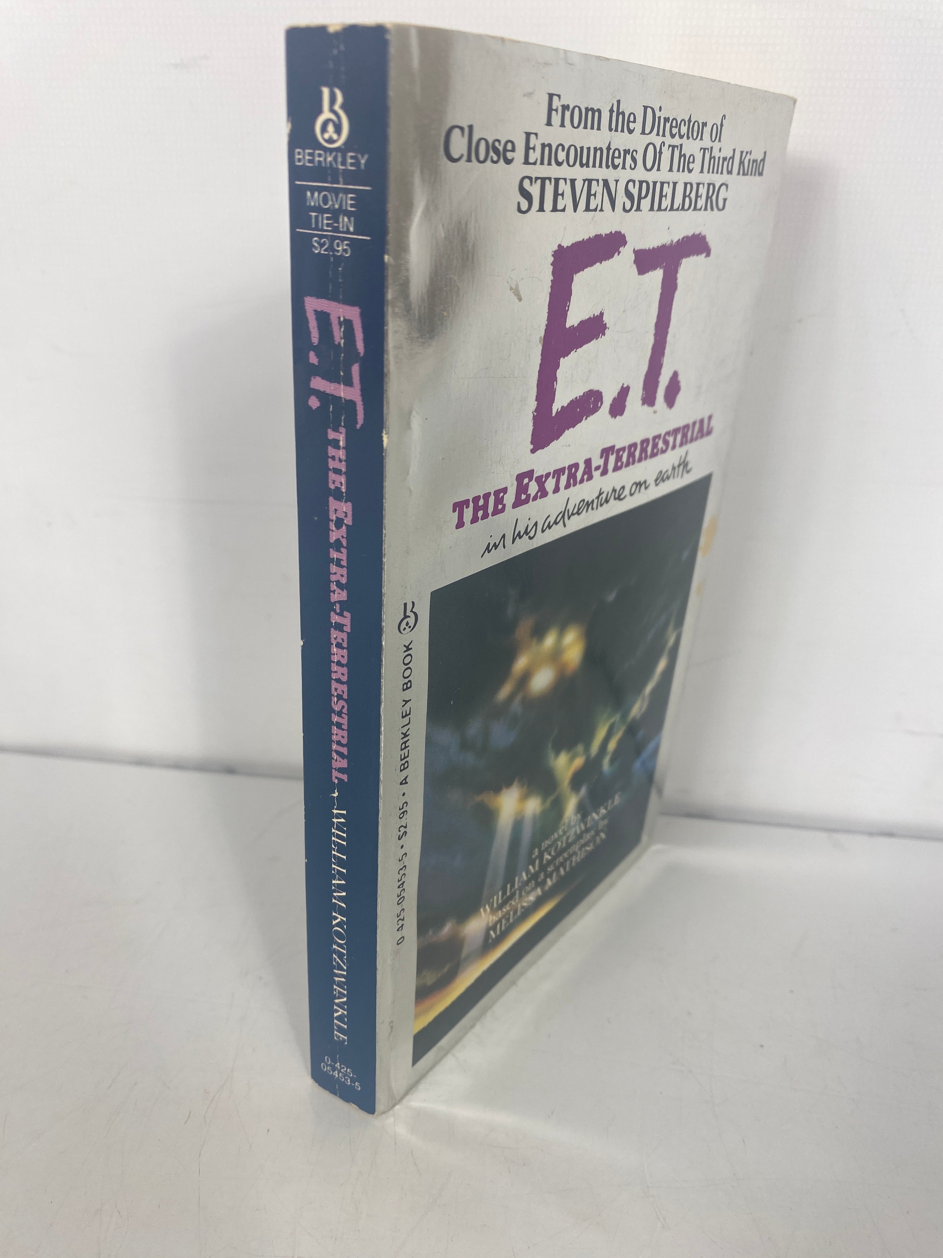 ET The Extraterrestrial in his Adventure on Earth William Kotzwinkle 1982