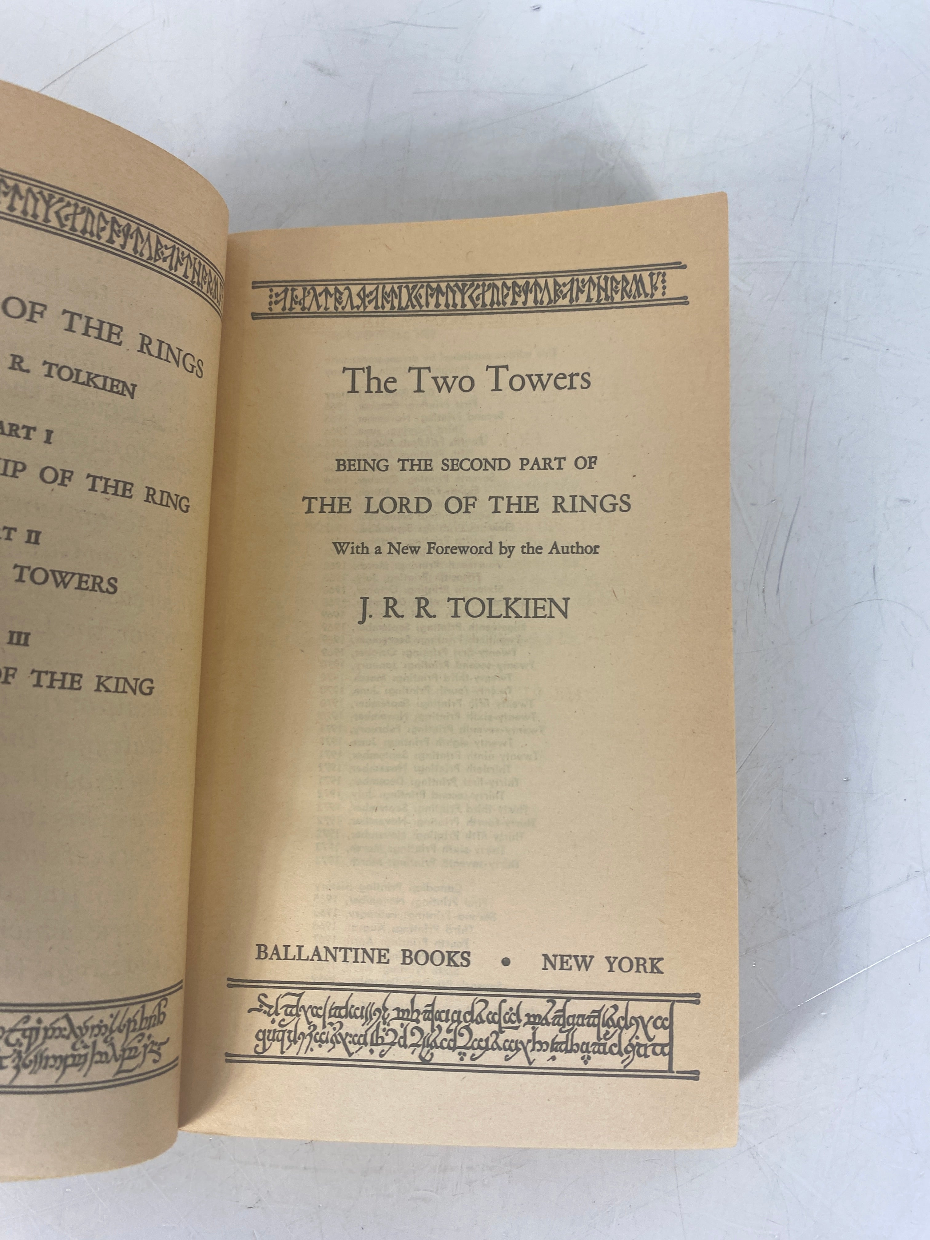 The Two Towers JRR Tolkien SC Paperback 1973