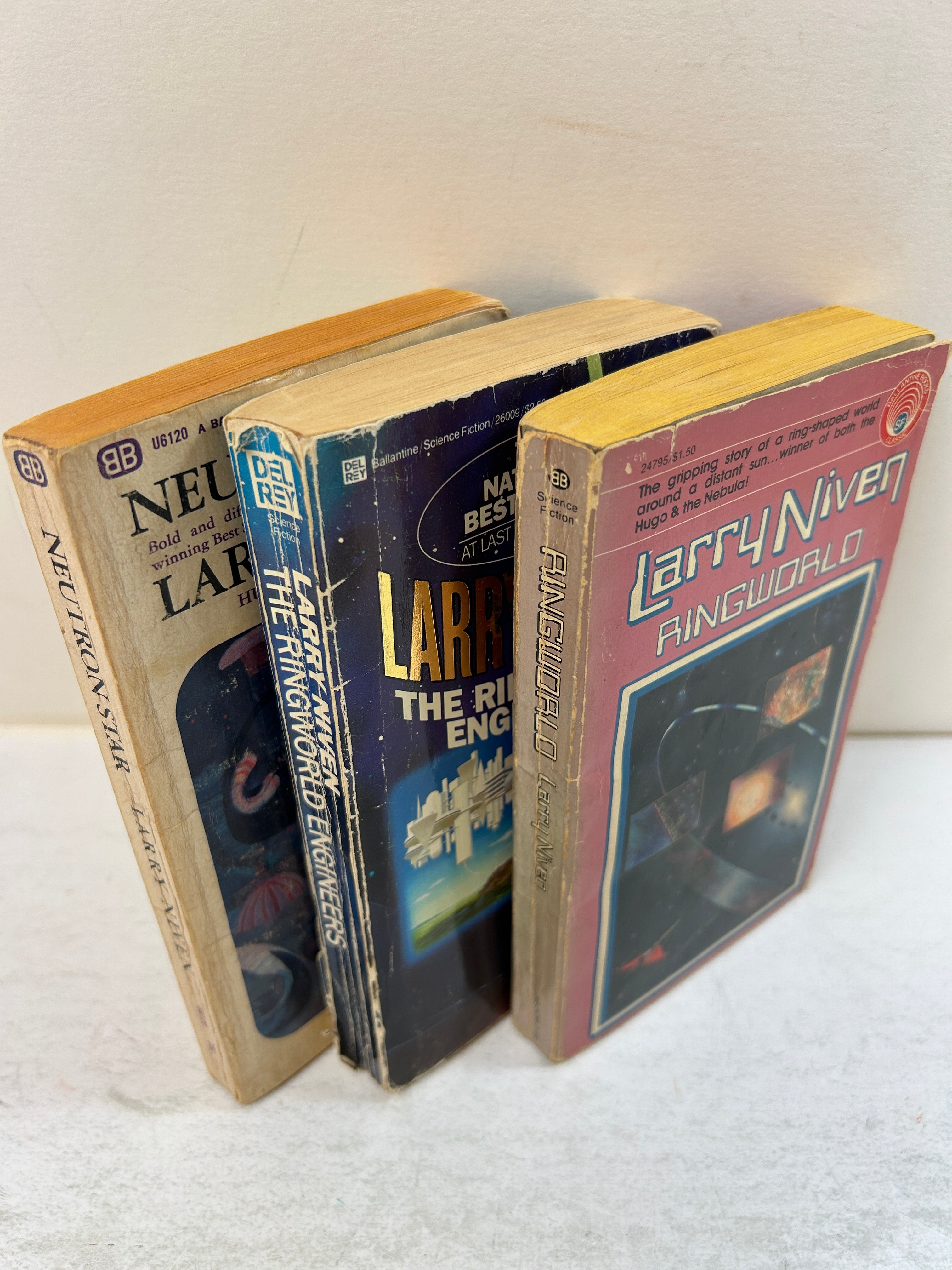 Lot of 3 Larry Niven Vintage Ringworld/Engineers/Neutron Star 1968-1981 SC
