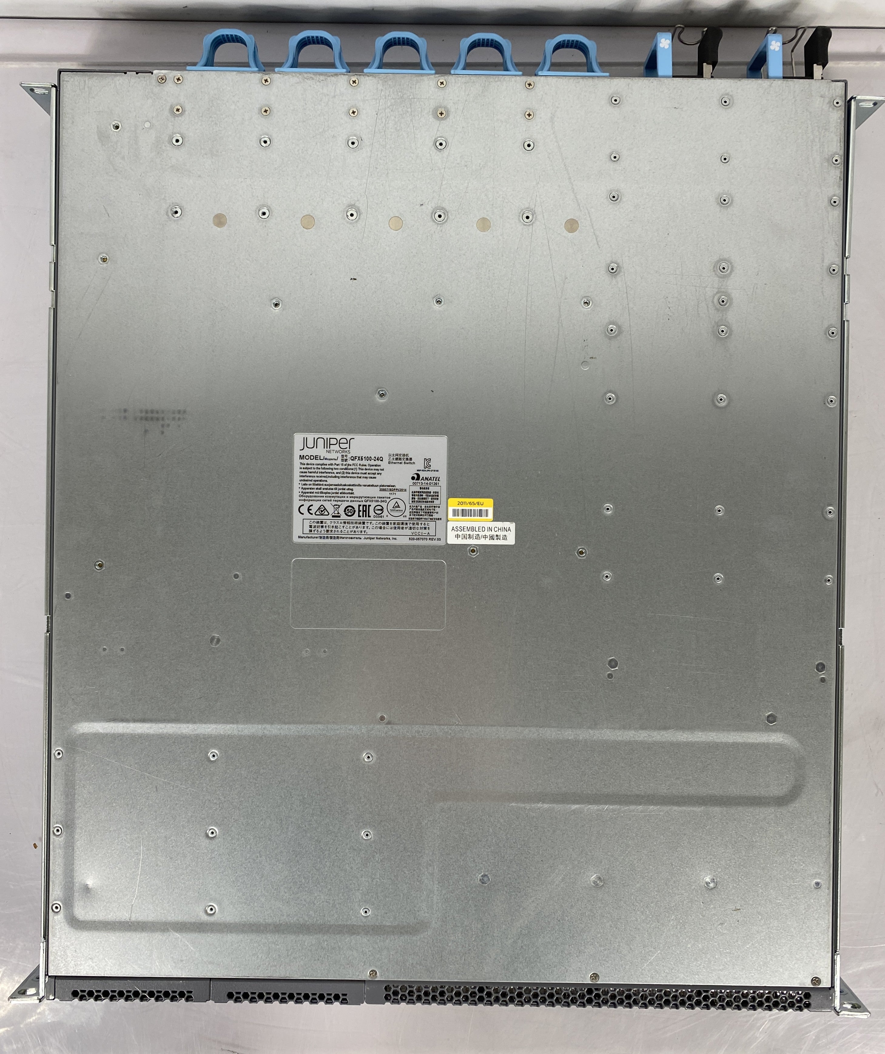 Juniper QFX5100-24Q Ethernet Switch 1