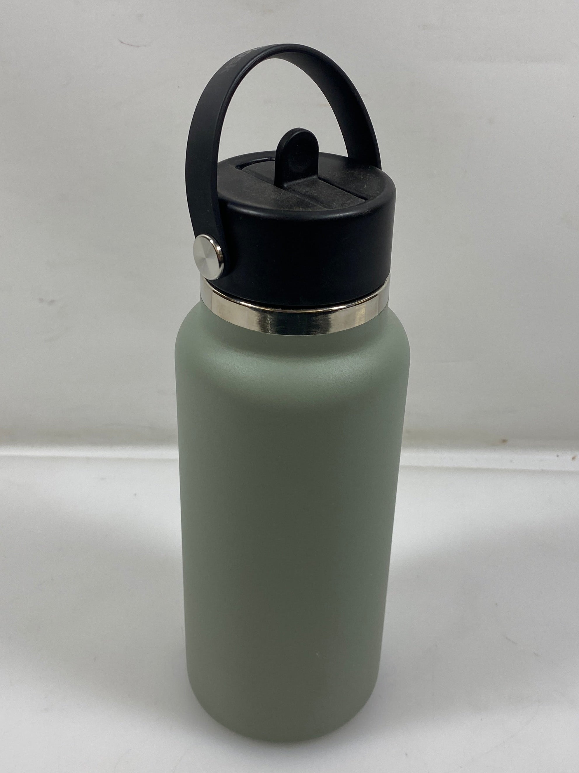 Hydroflask Light Green 32oz Bottle