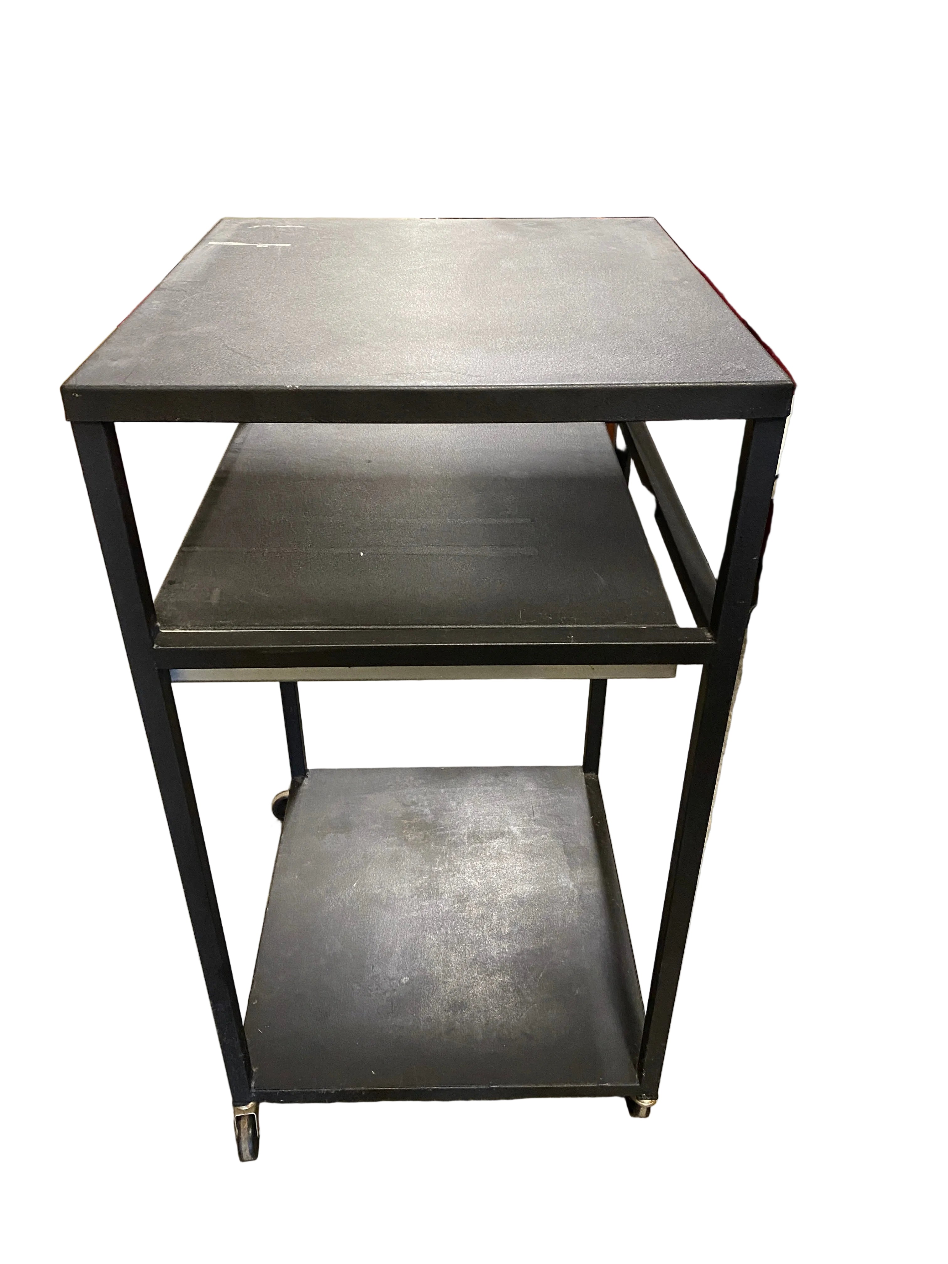 Mobile Computer Desk with Pullout Tray