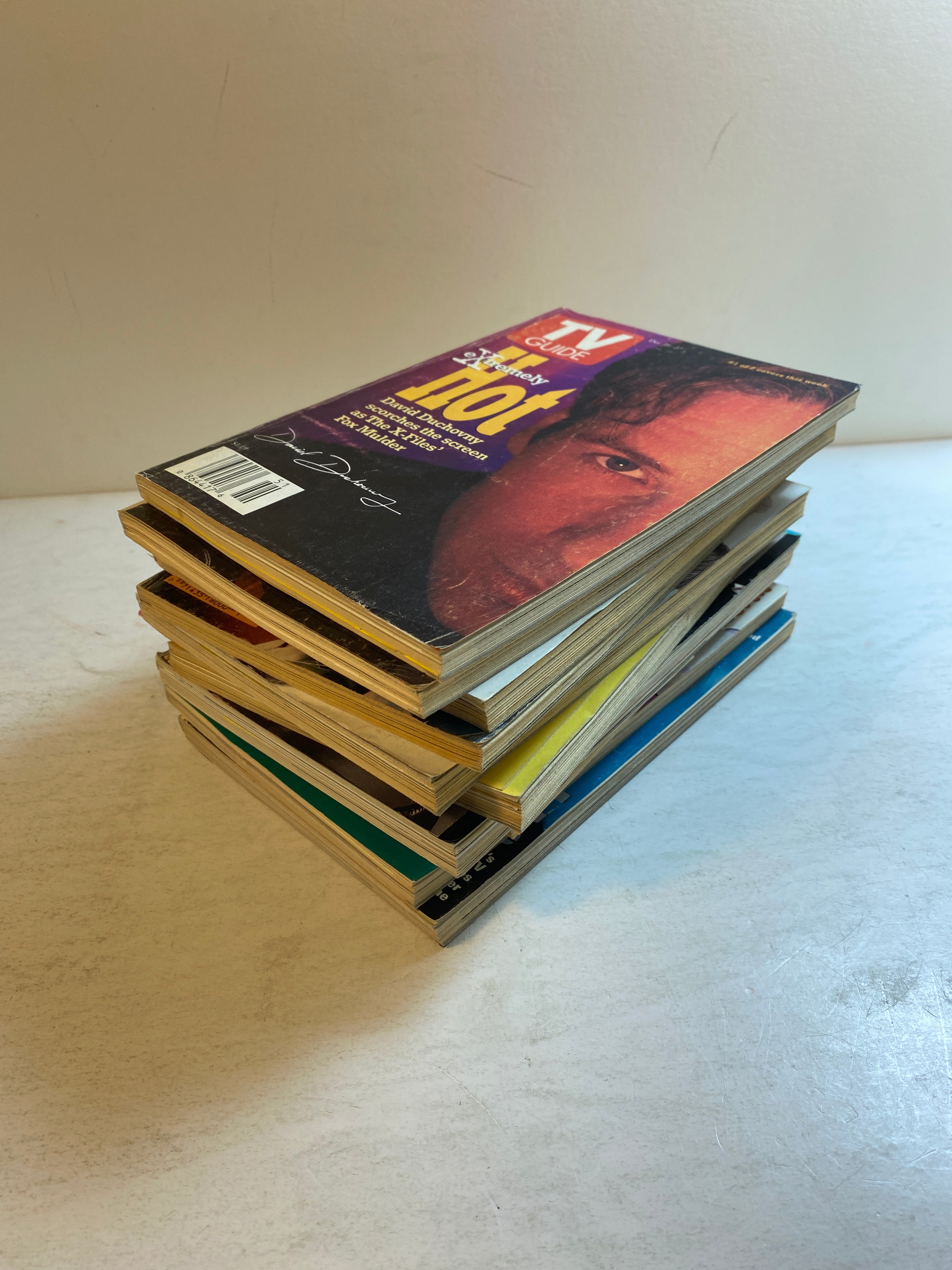 Lot of 10 TV Guides 1994-2005 Seinfeld Simpsons Family Guy