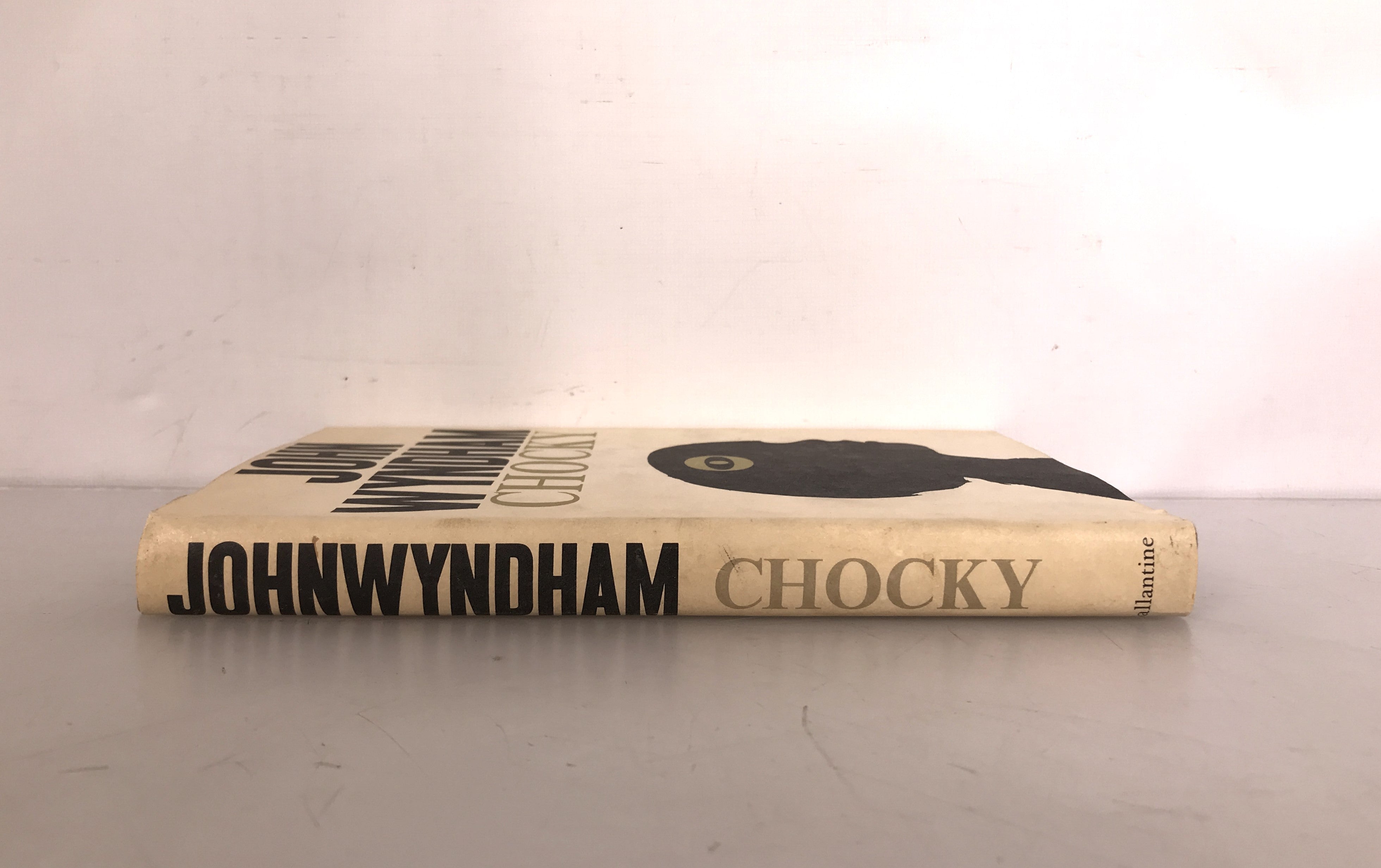 Chocky by John Wyndham 1968 BCE HC DJ Gutter Code 40 J