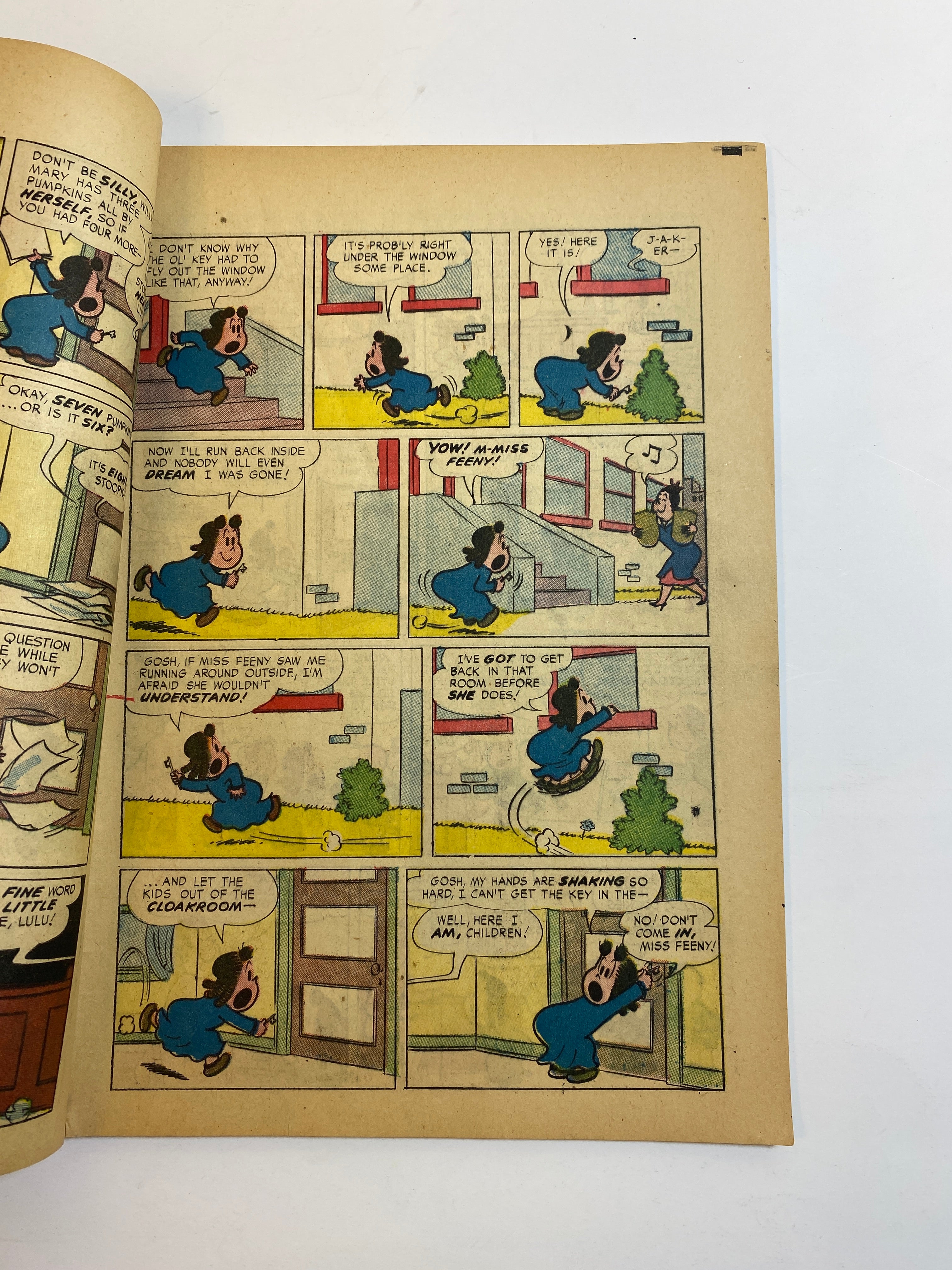 Little Lulu and Witch Hazel Halloween Gun Dell Giant Comic 1960