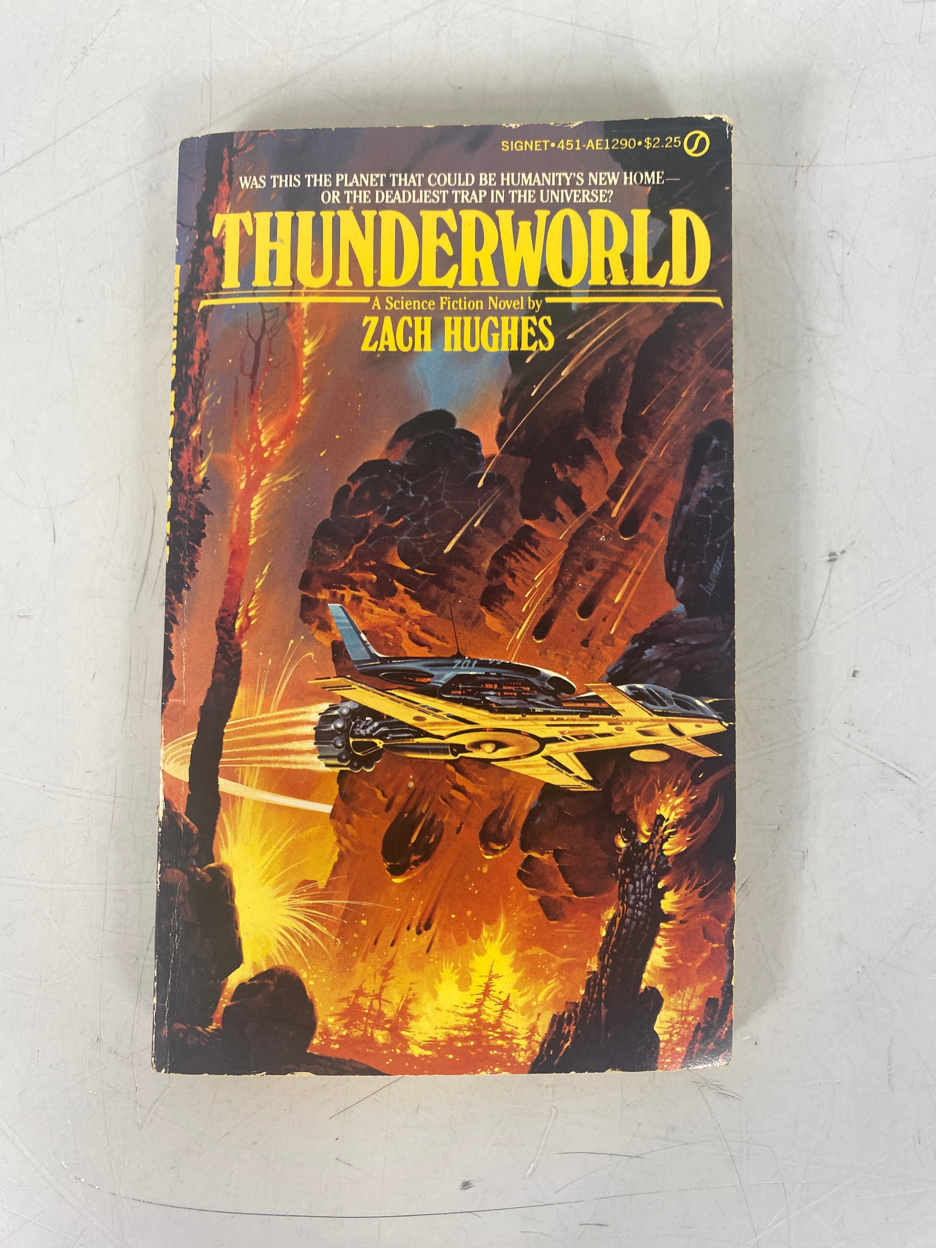 Thunderworld Zach Hughes Science Fiction SC