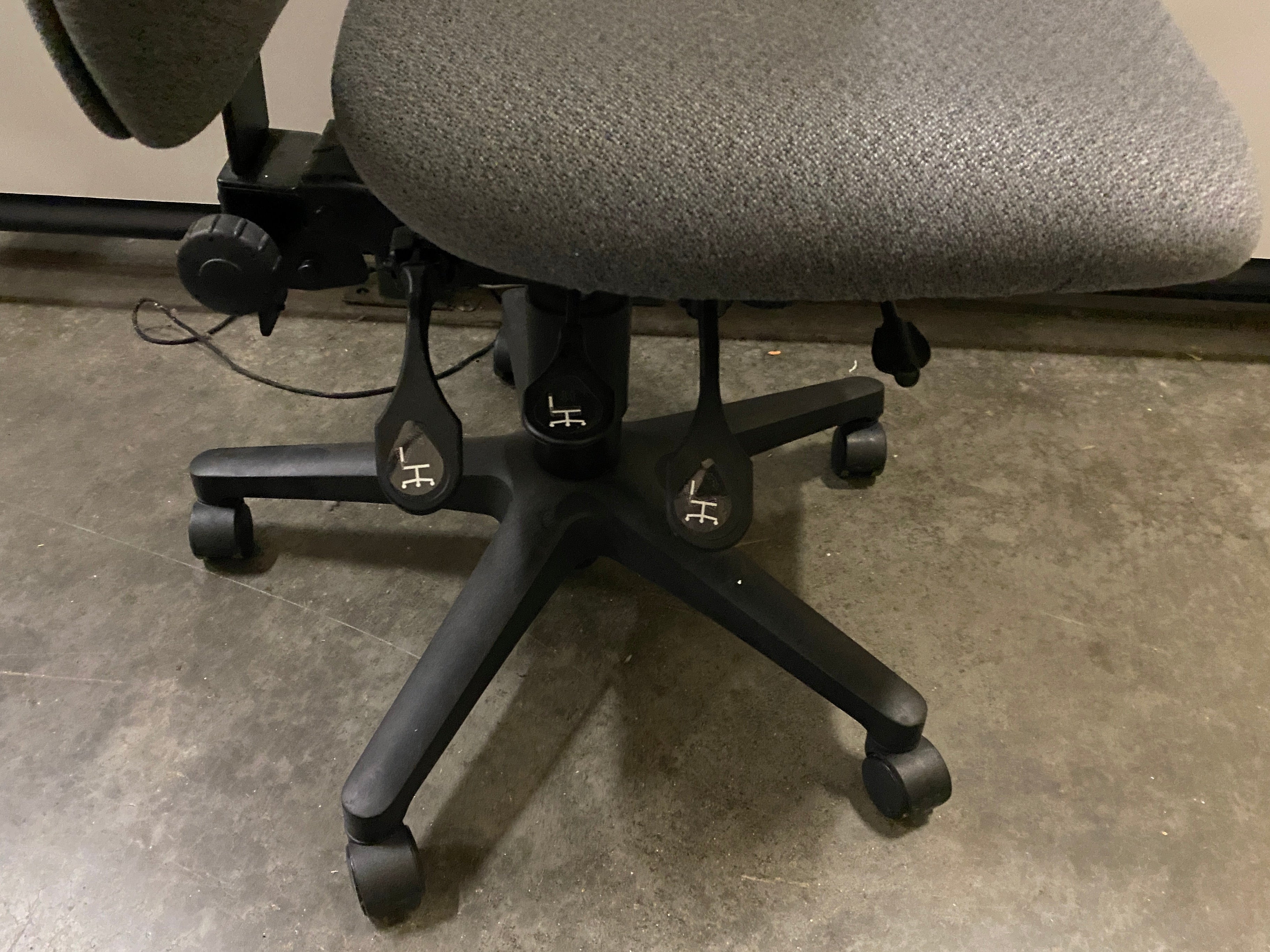 Hon #MP9NJS Grey Upholstered Rolling Office Chair