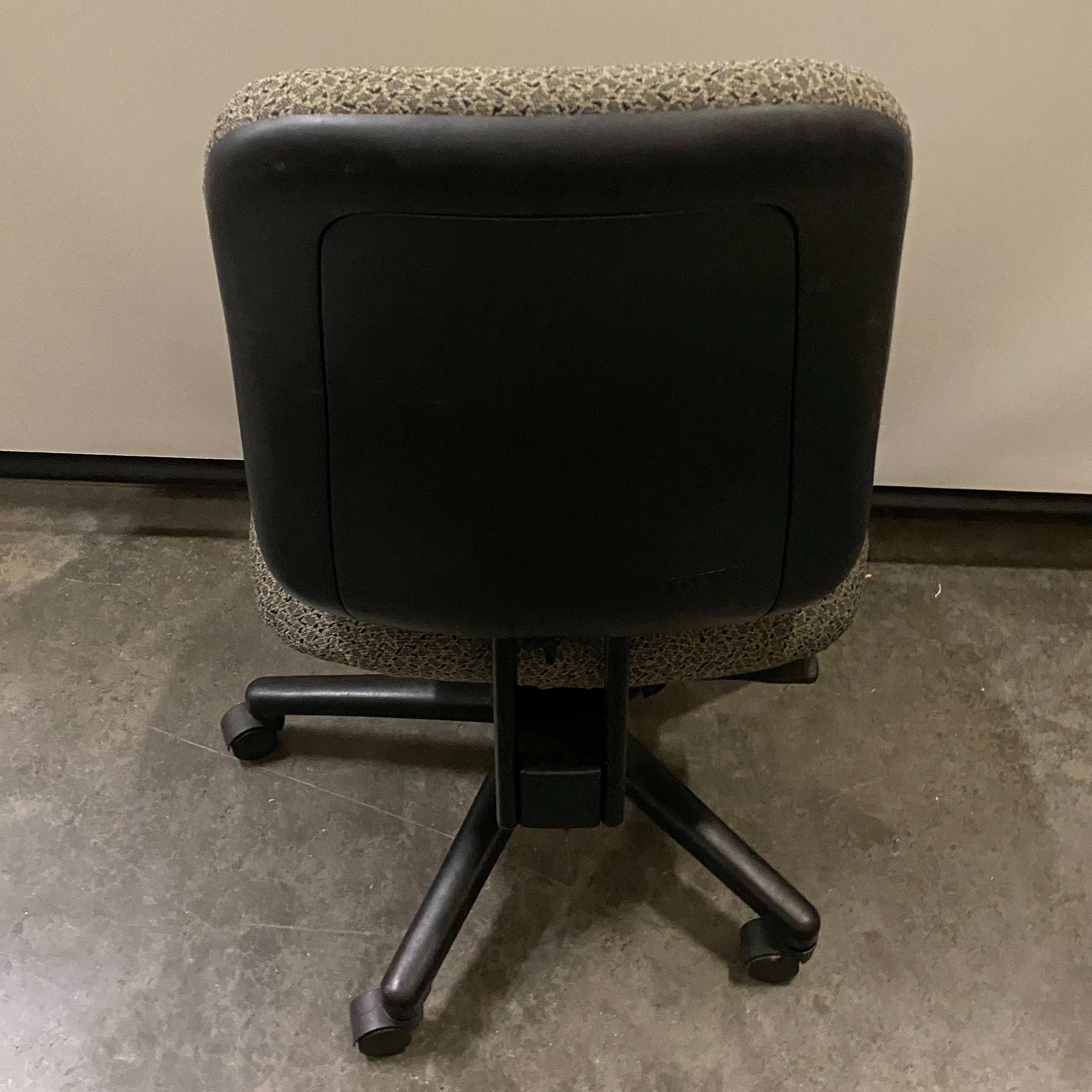 Hon #C202Z6 Tan Patterned Upholstered Rolling Office Chair