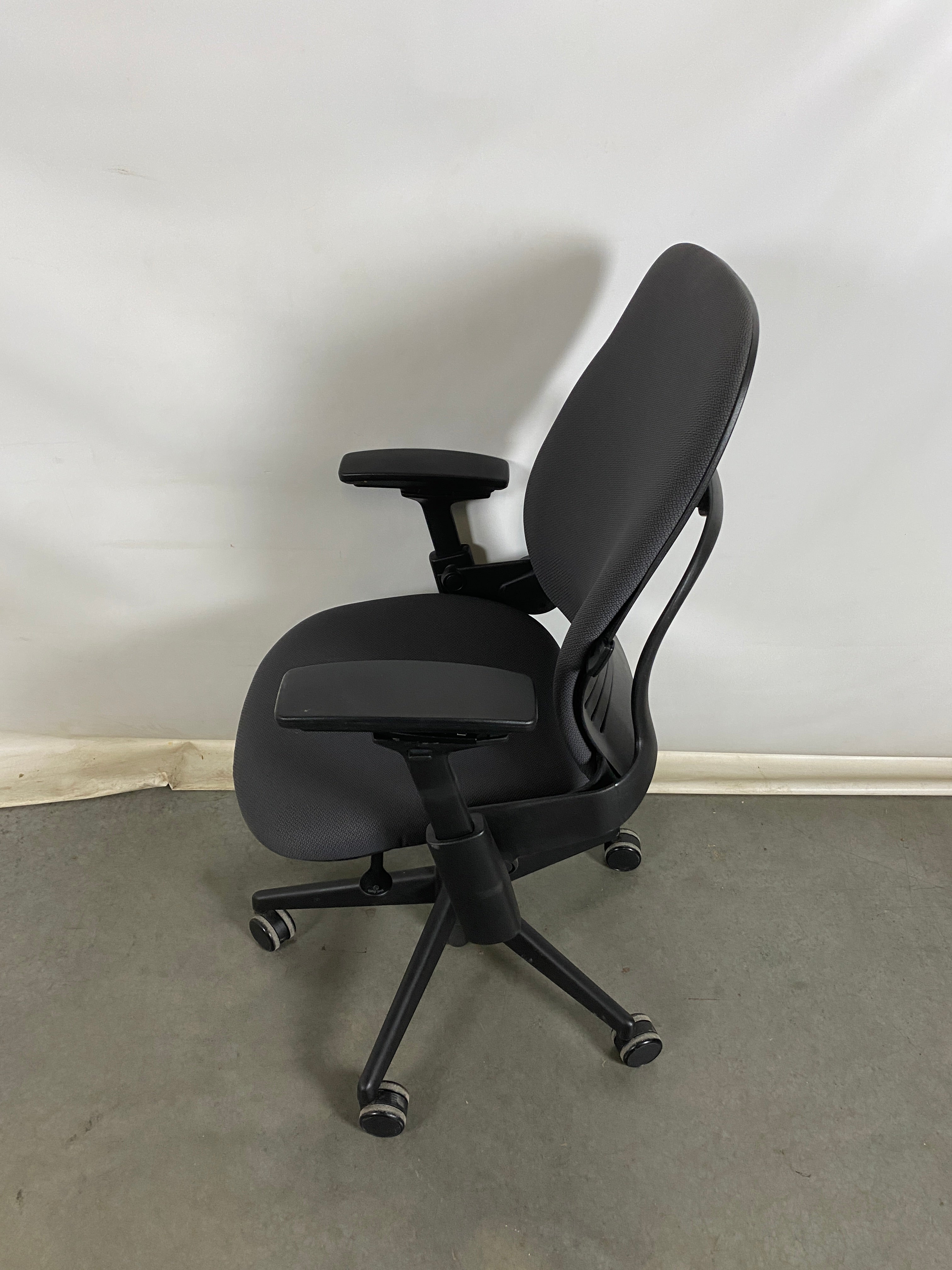 Steelcase #46216179 Black and Grey Office Chair