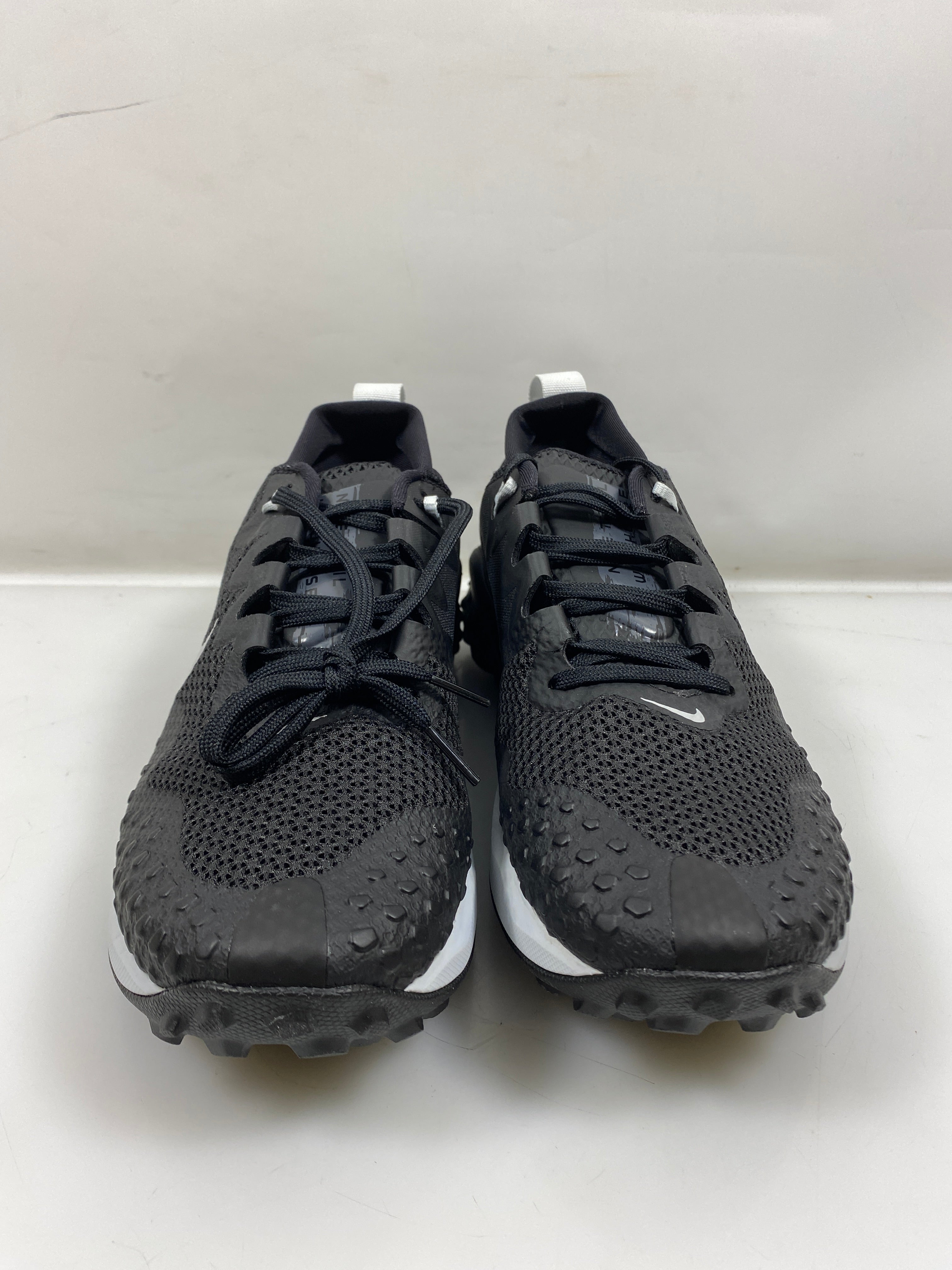 Women's Nike Wildhorse 7 Size 9
