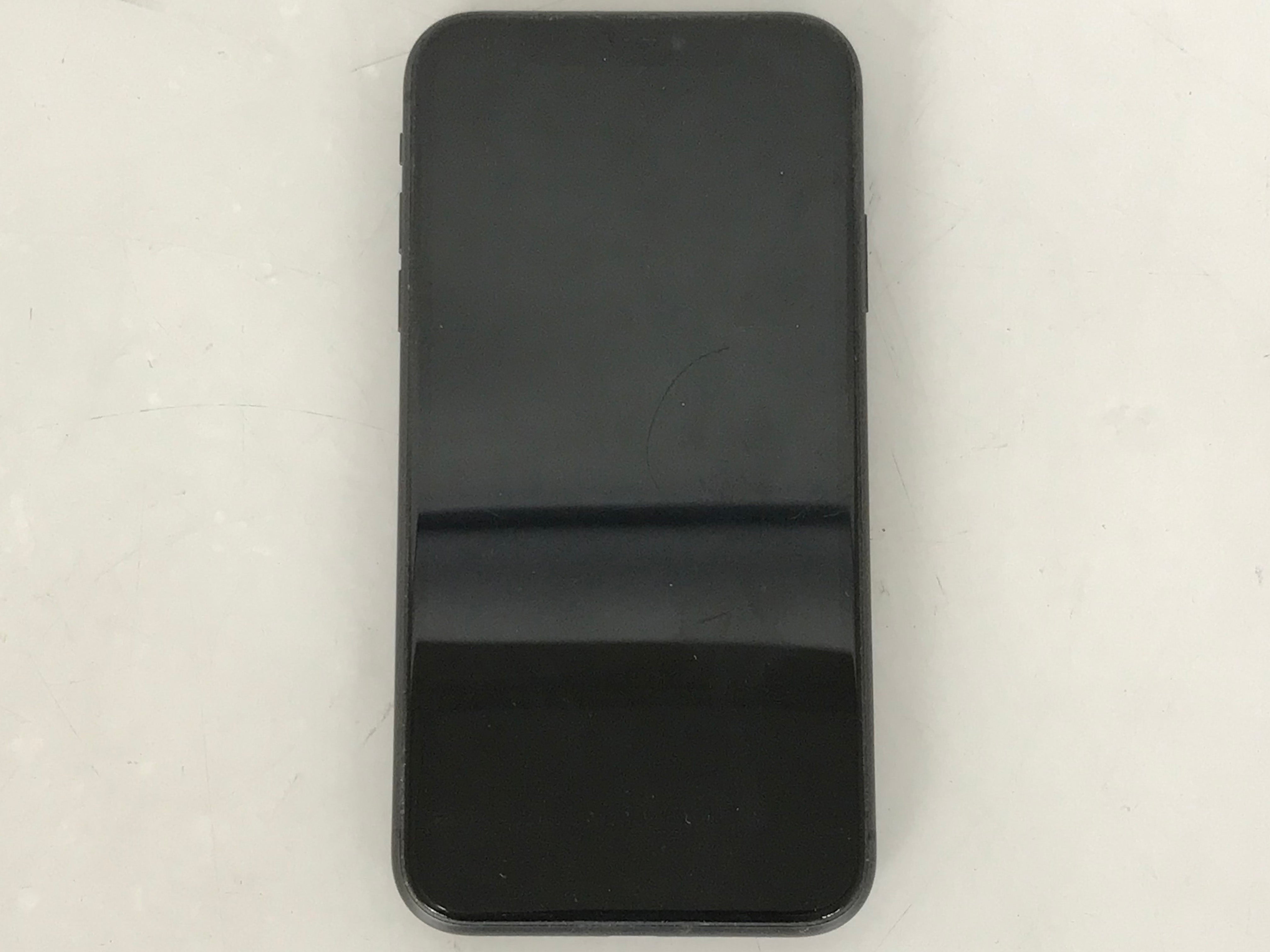 Apple iPhone 11 Black 6.1" Unlocked *Scratched Screen*