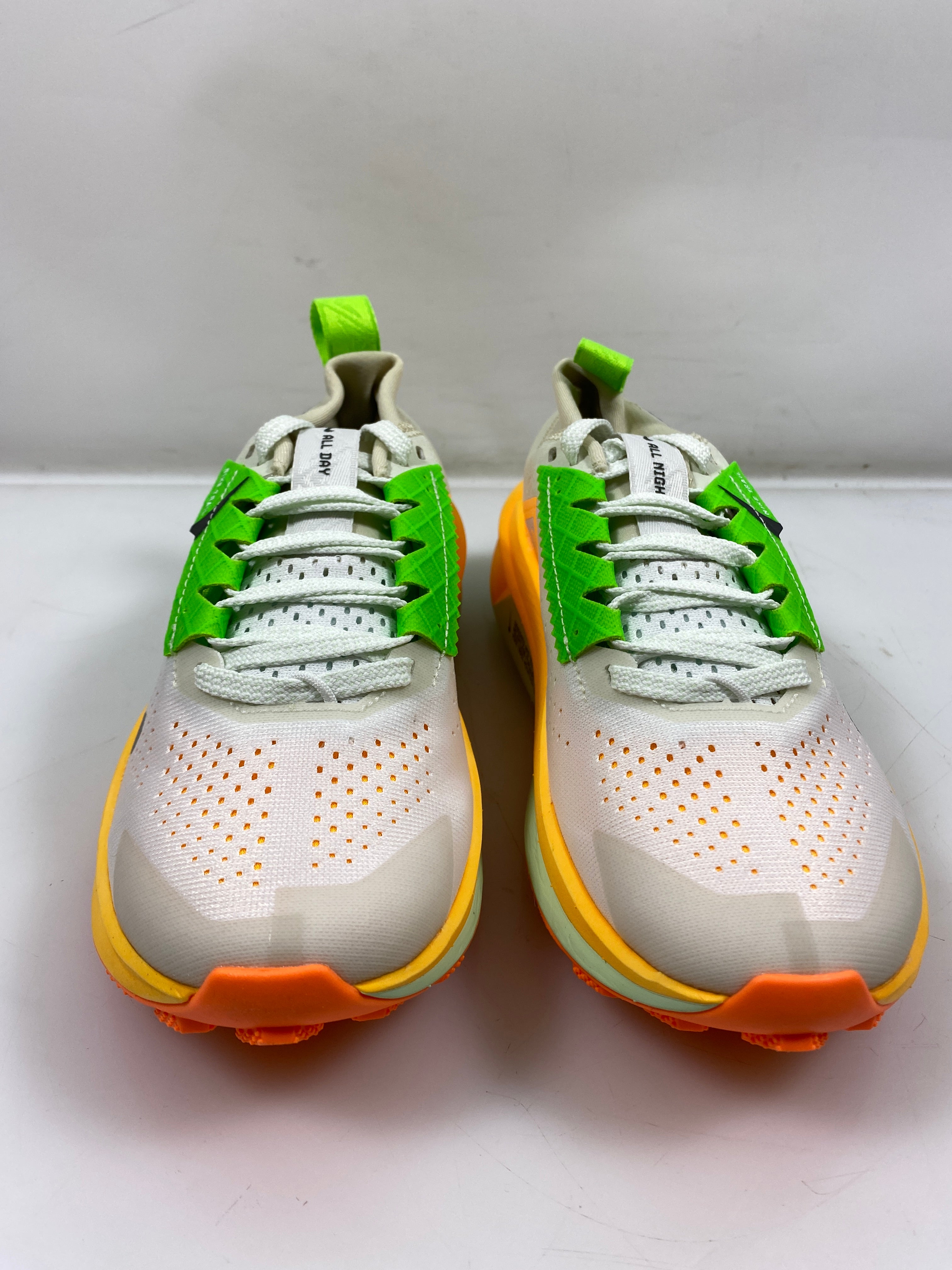 Women's Nike ZoomX Zegama Trail 2 Shoes Size 5