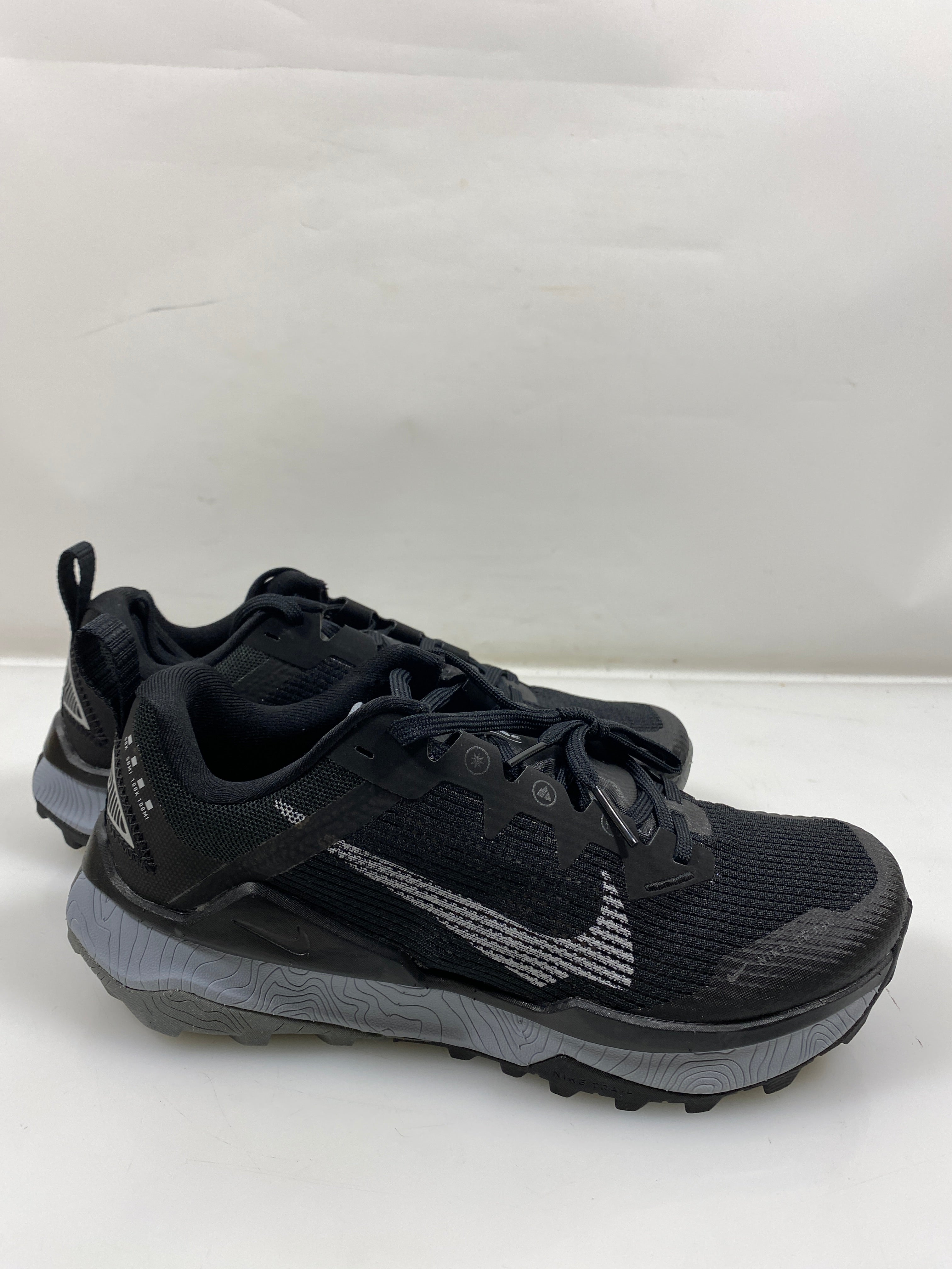 Women's Nike Wildhorse 8 Shoes Size 7.5