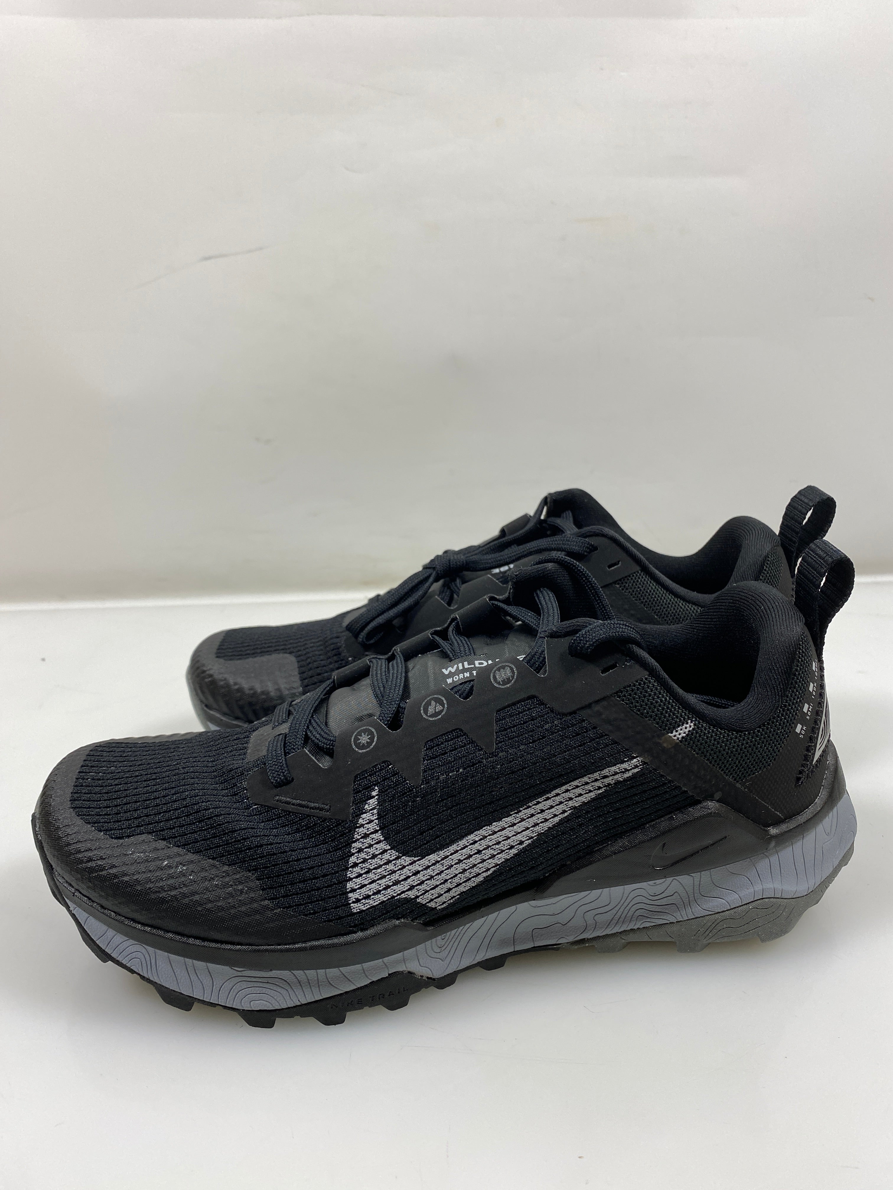 Women's Nike Wildhorse 8 Shoes Size 7.5