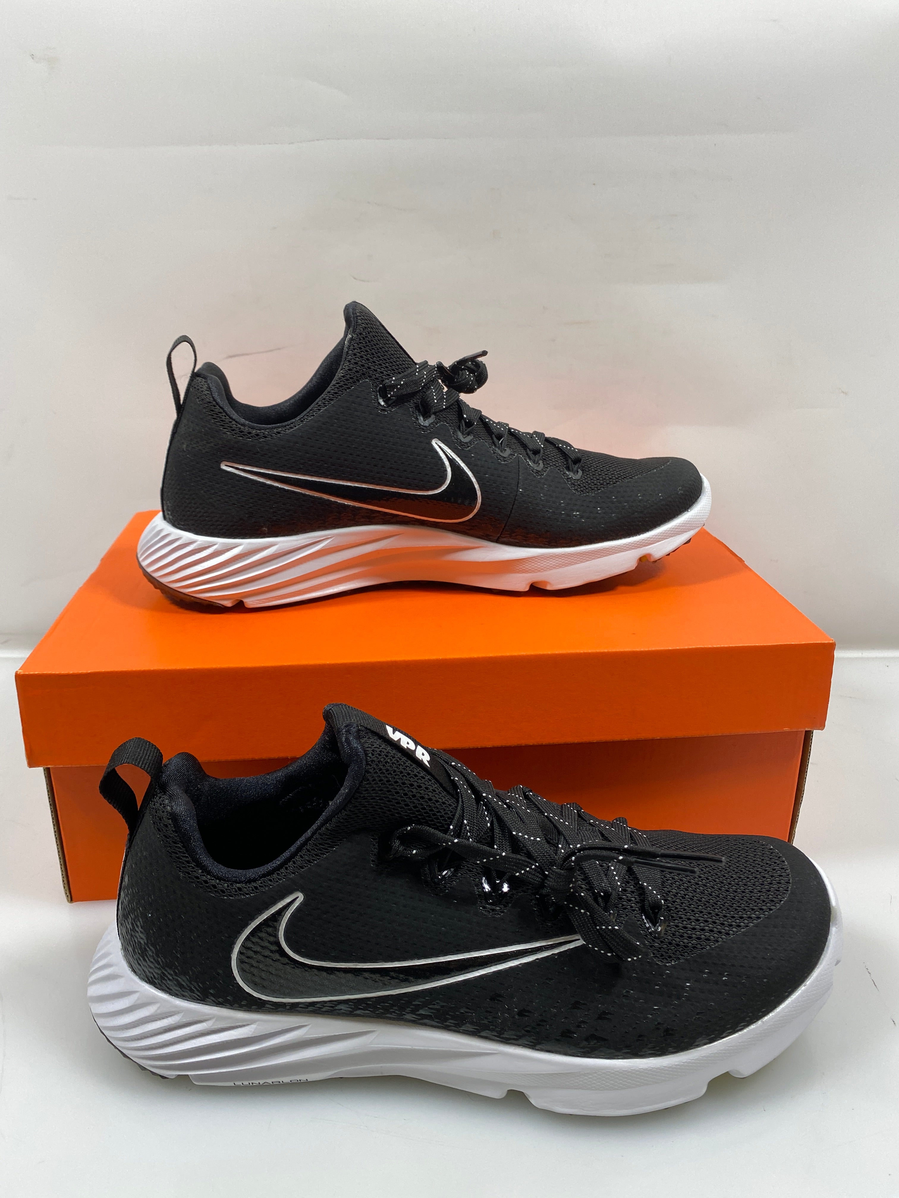 Nike Vapor Speed Black and White Turf Sneakers Women's Size 8