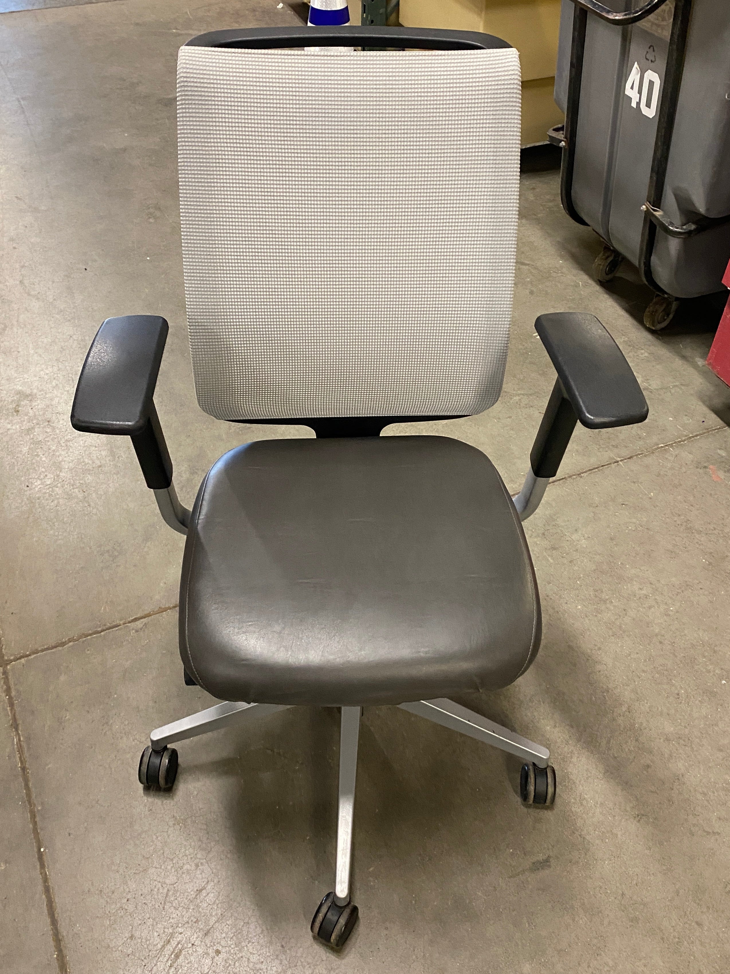 Steelcase #466160MTS Black and Grey Cushioned Office Chair