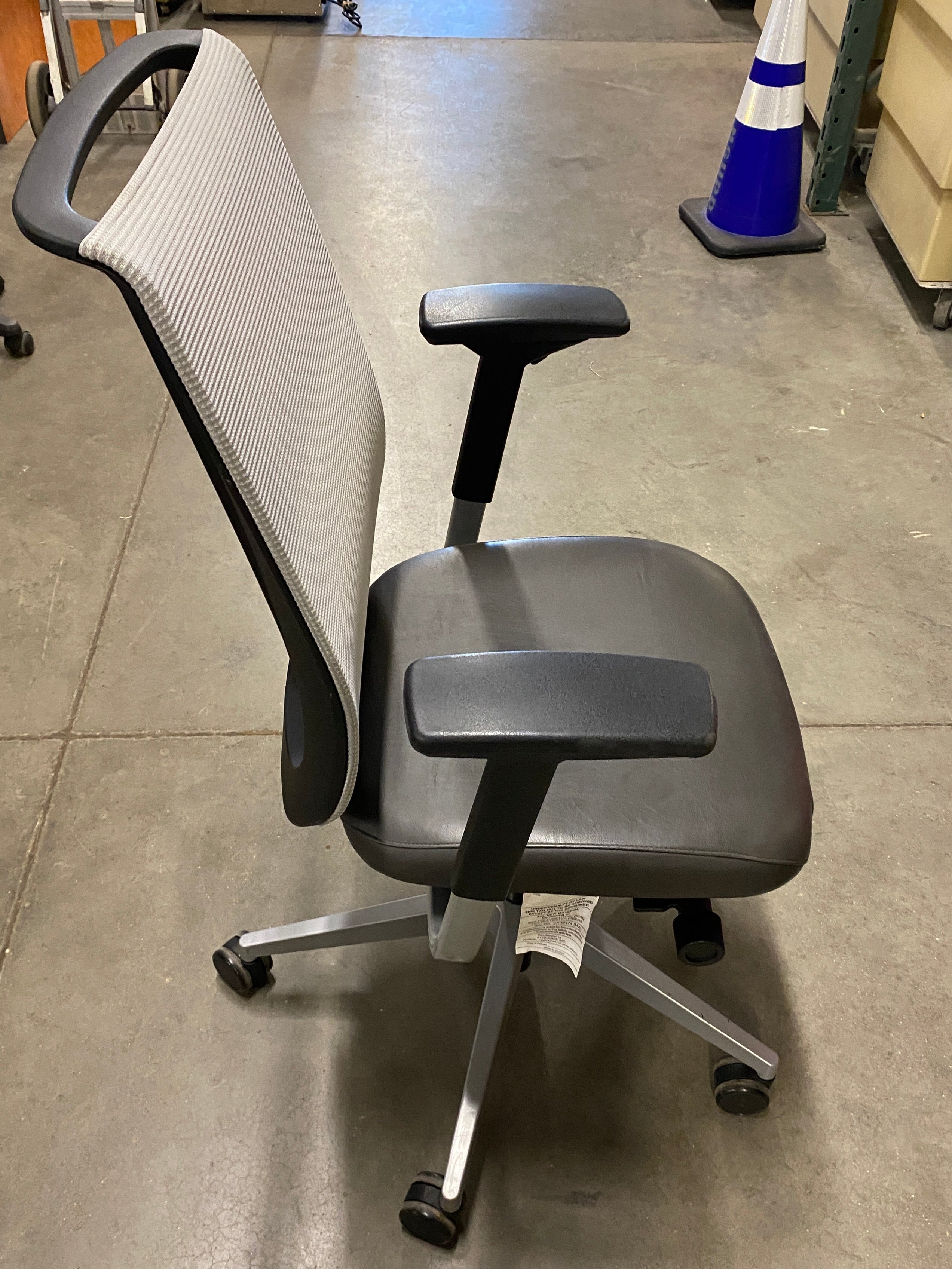 Steelcase #466160MTS Black and Grey Cushioned Office Chair