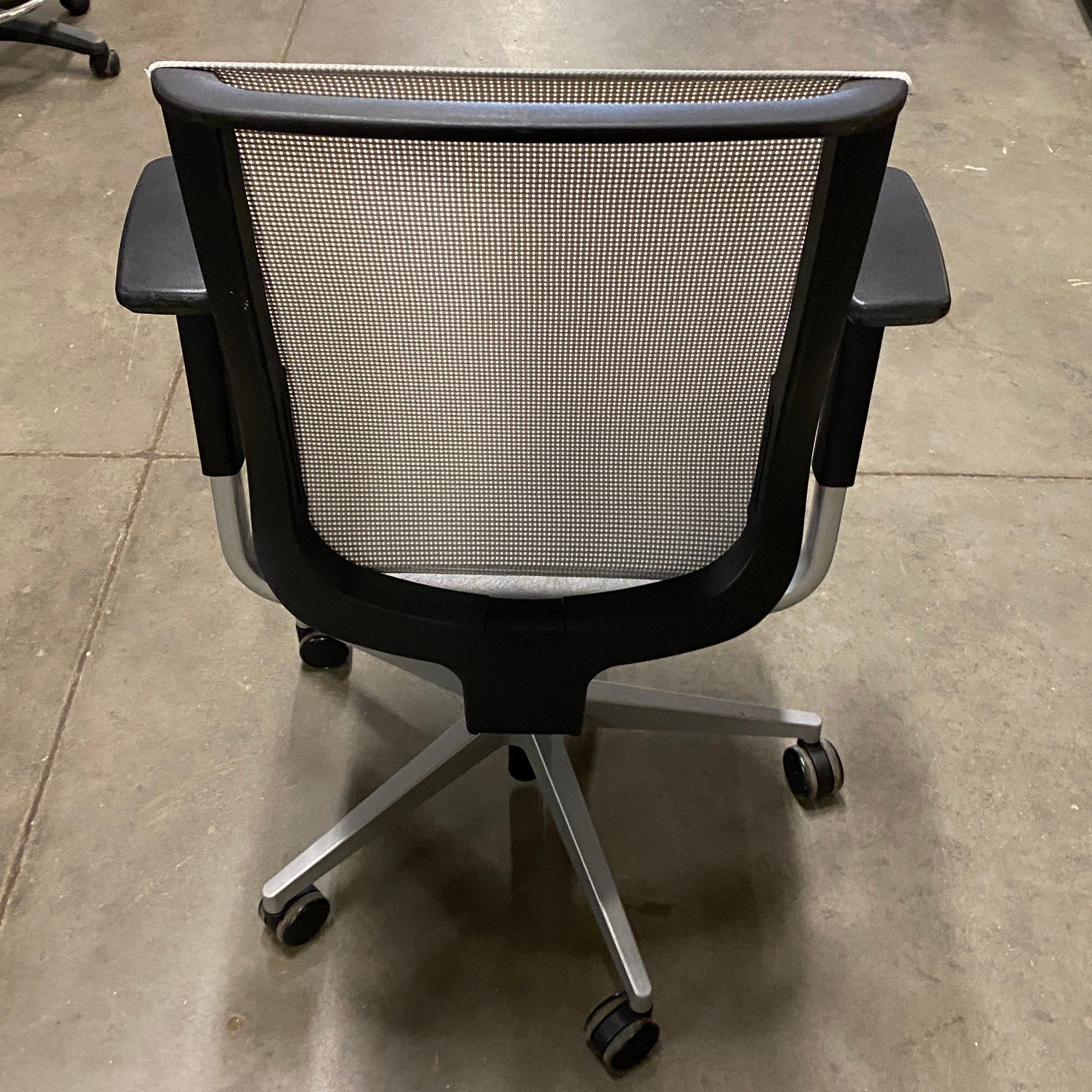 Steelcase #466160MTS Black and Grey Cushioned Office Chair