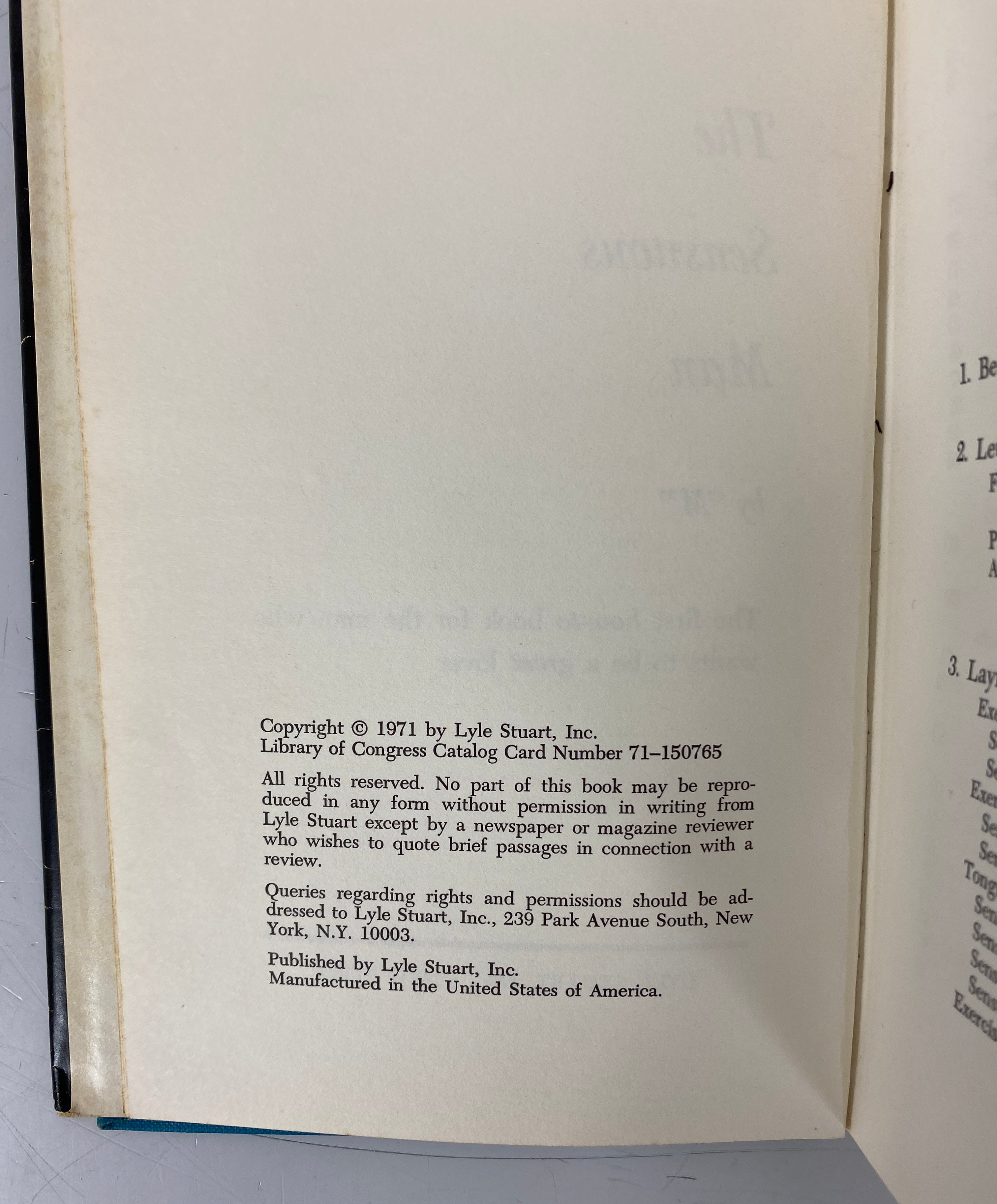 Lot of 2: The Sensuous Woman by "J"/The Sensuous Man by "M" 1970-71 HC DJ