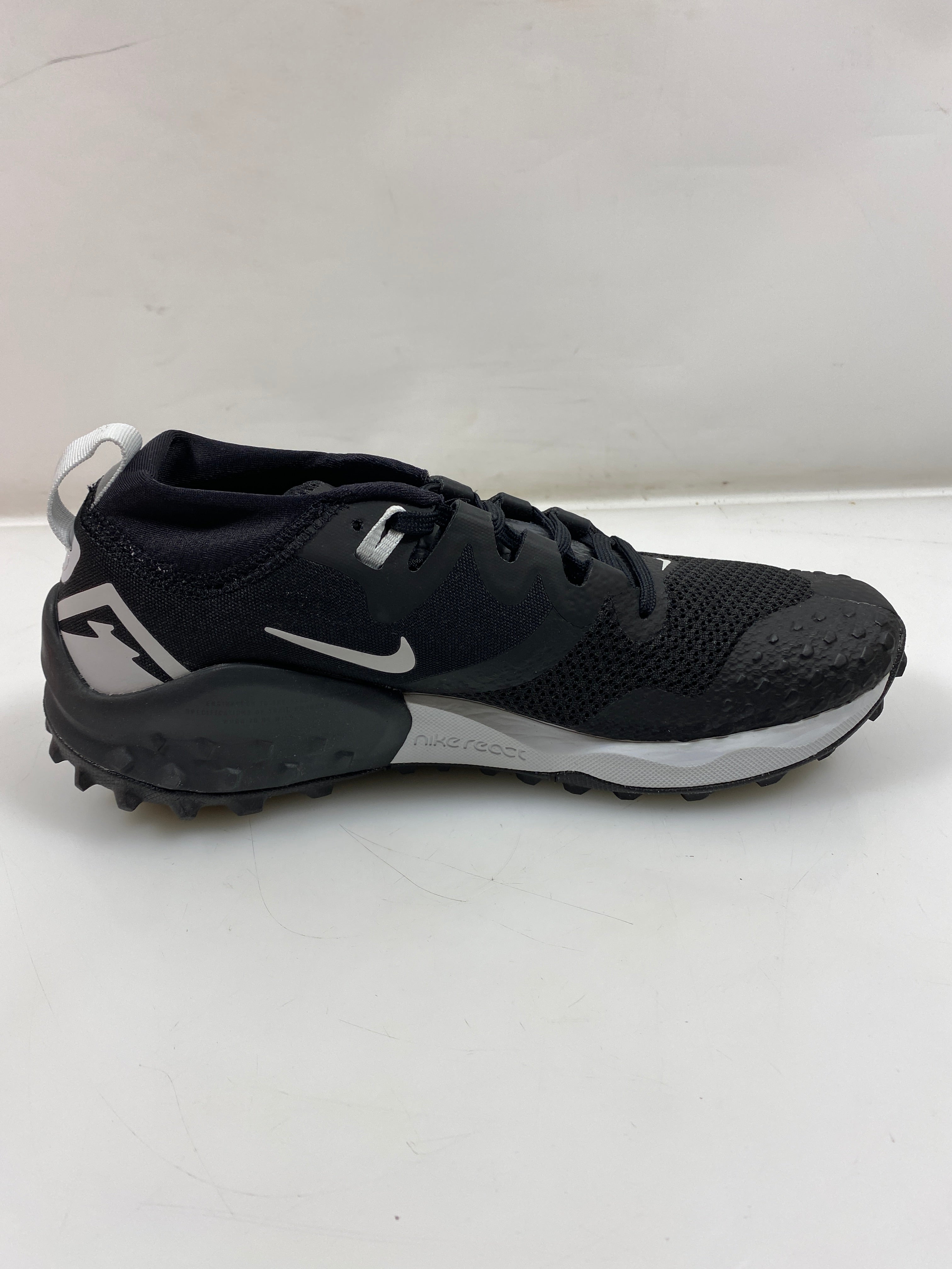 Women's Nike Wildhorse 7 Black Running Shoes Size 8