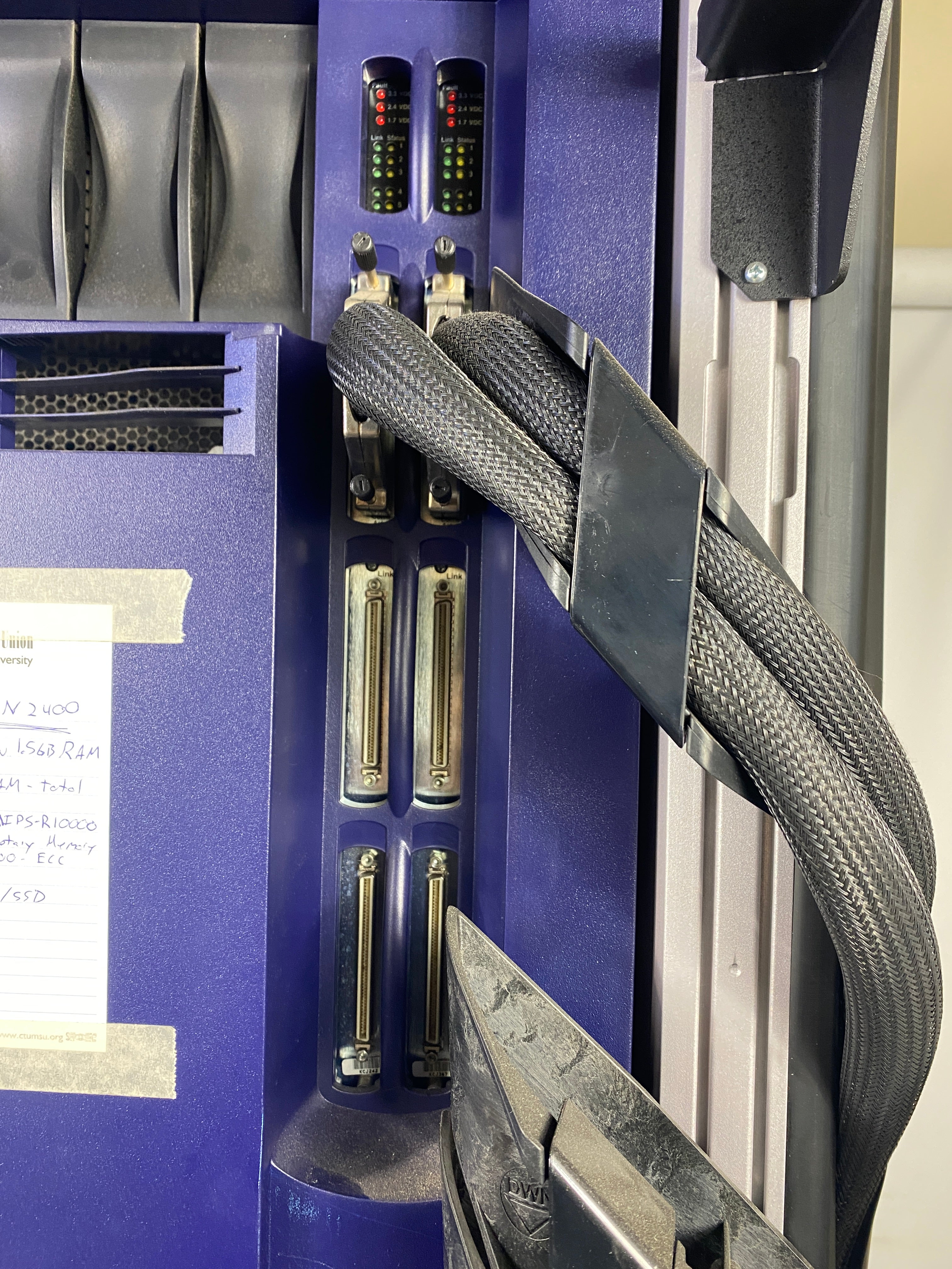 Silicon Graphics SGI Origin 2400 Vintage Server Supercomputer