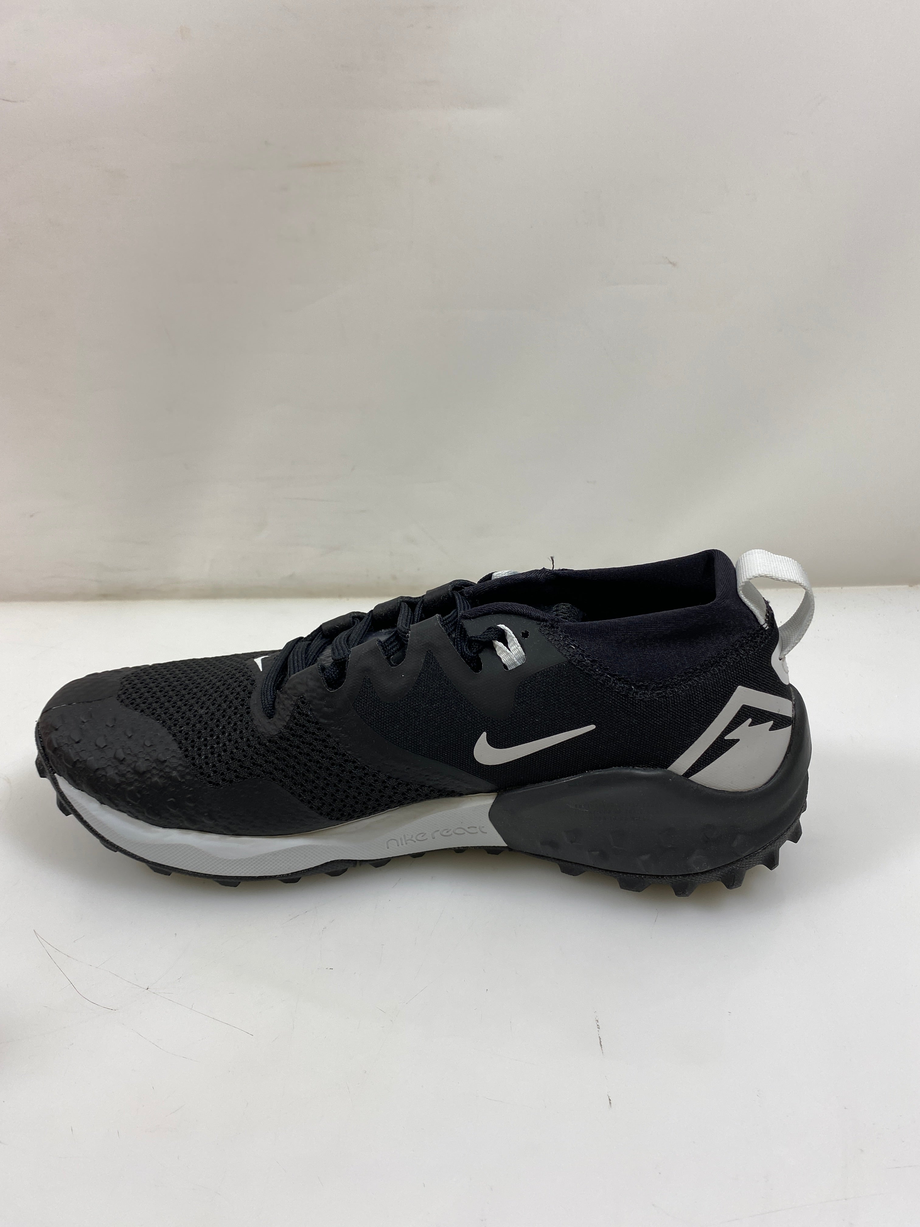 Women's Nike Wildhorse 7 Black Running Shoes Size 10
