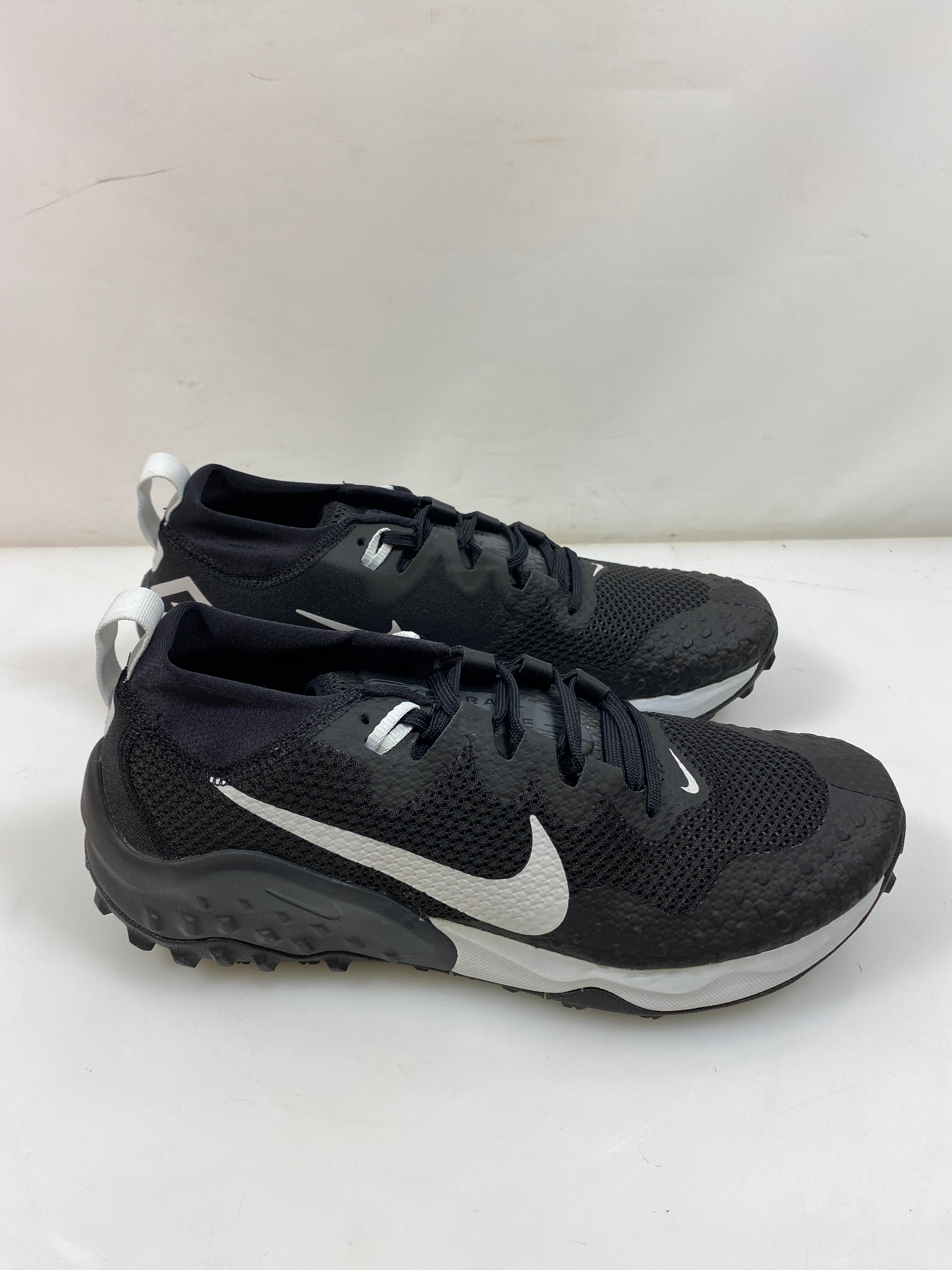 Women's Nike Wildhorse 7 Black Running Shoes Size 11